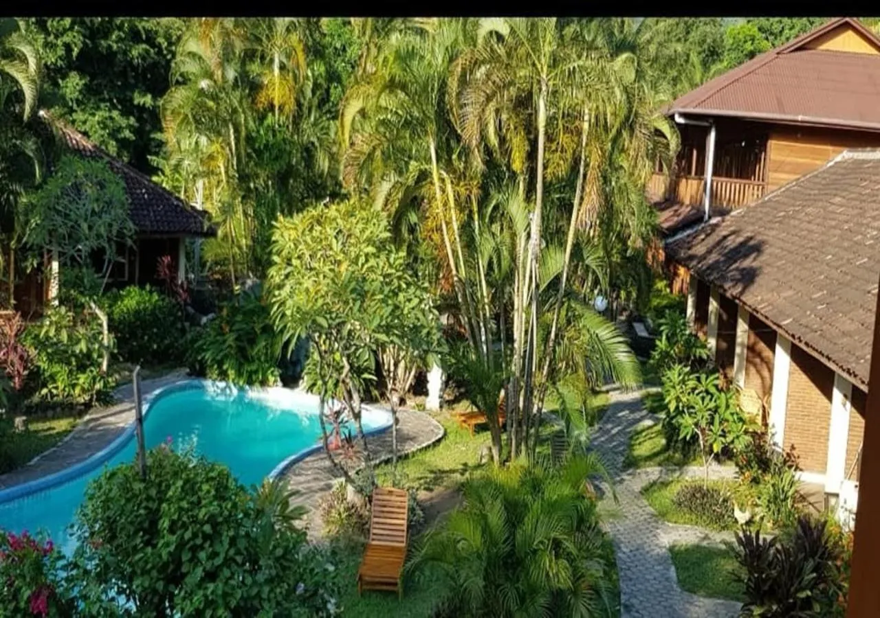 Pool view in HOTEL BESAR BULAN BARU - Senggigi