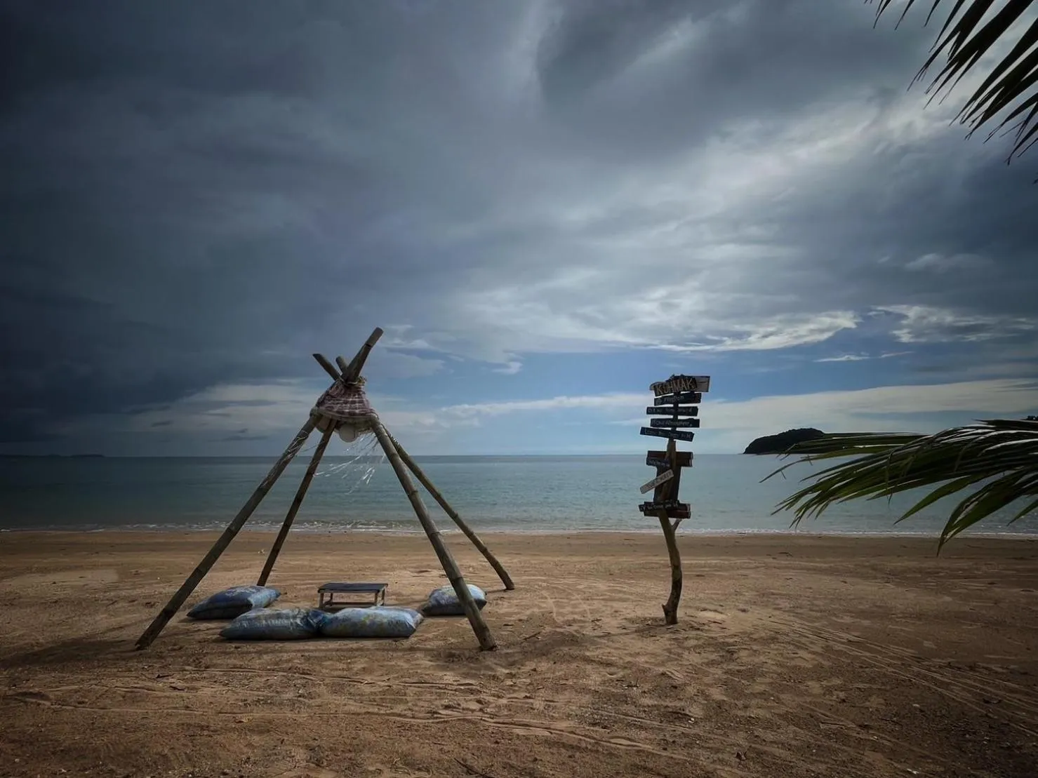 Beach in Baan Koh Mak