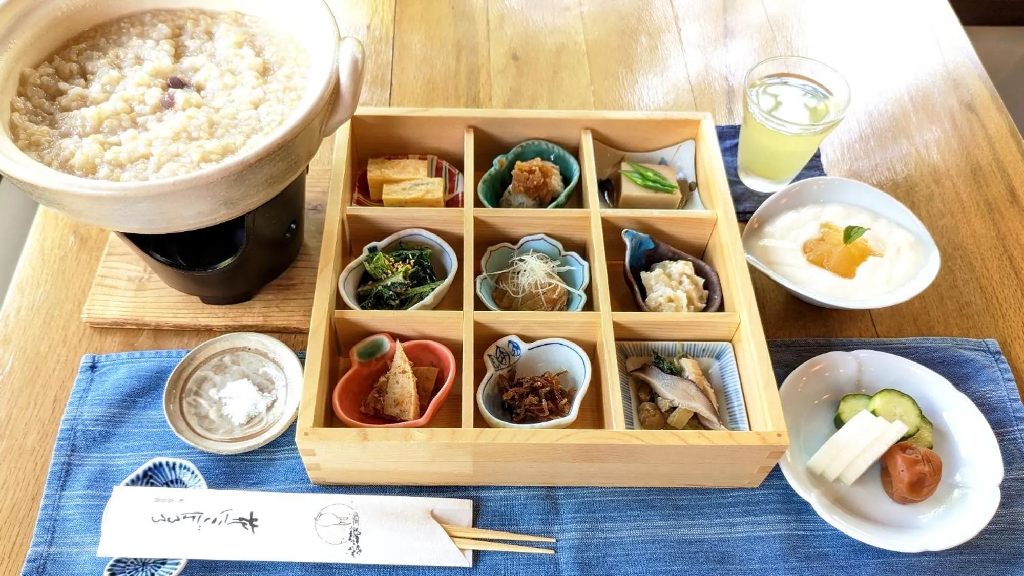 Breakfast in Hanafubuki