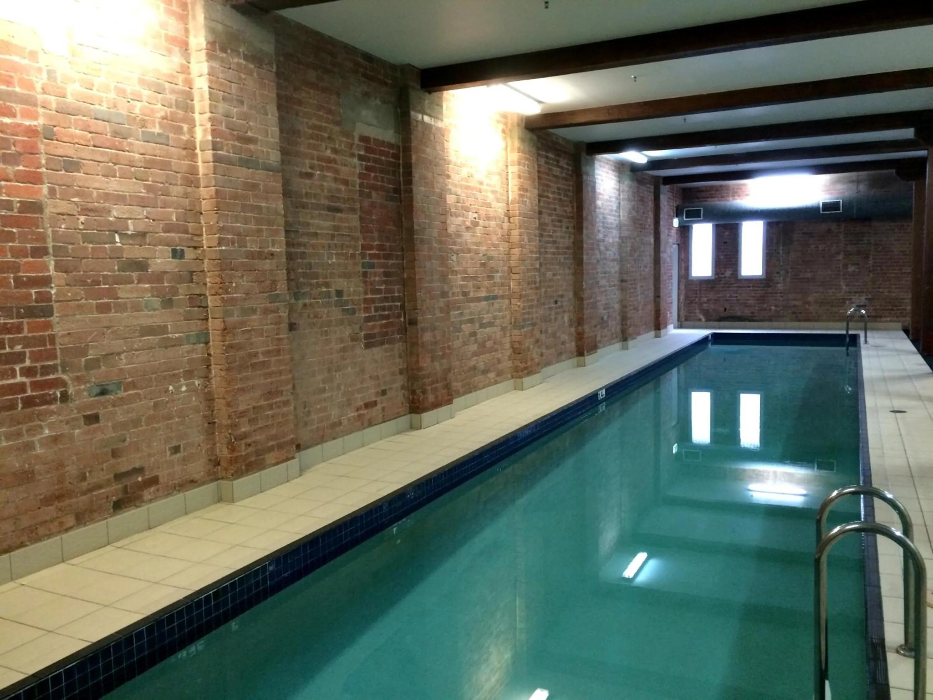 Swimming pool in Frisco Apartments