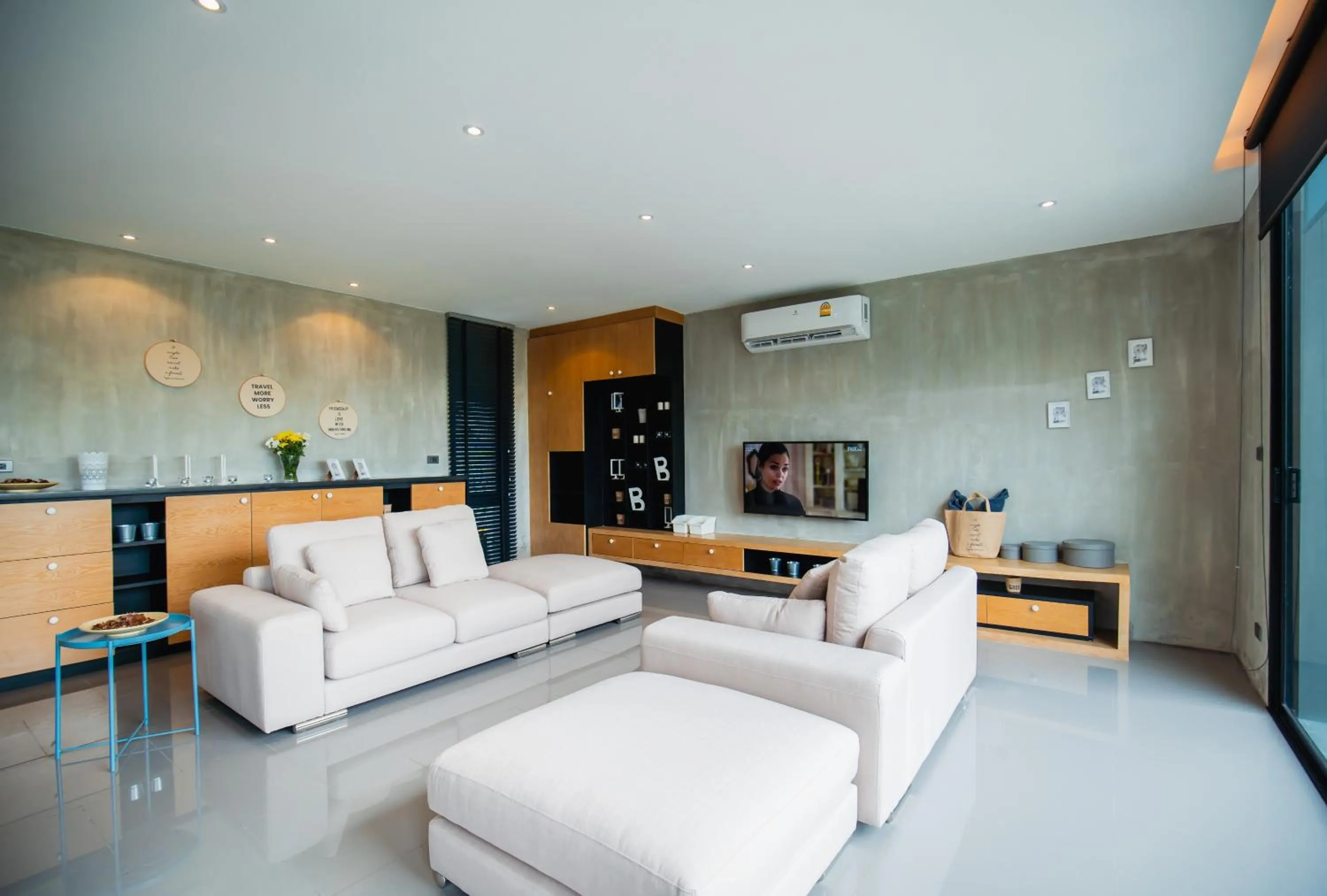 Living room in The Woods Natural Park Resort Phuket