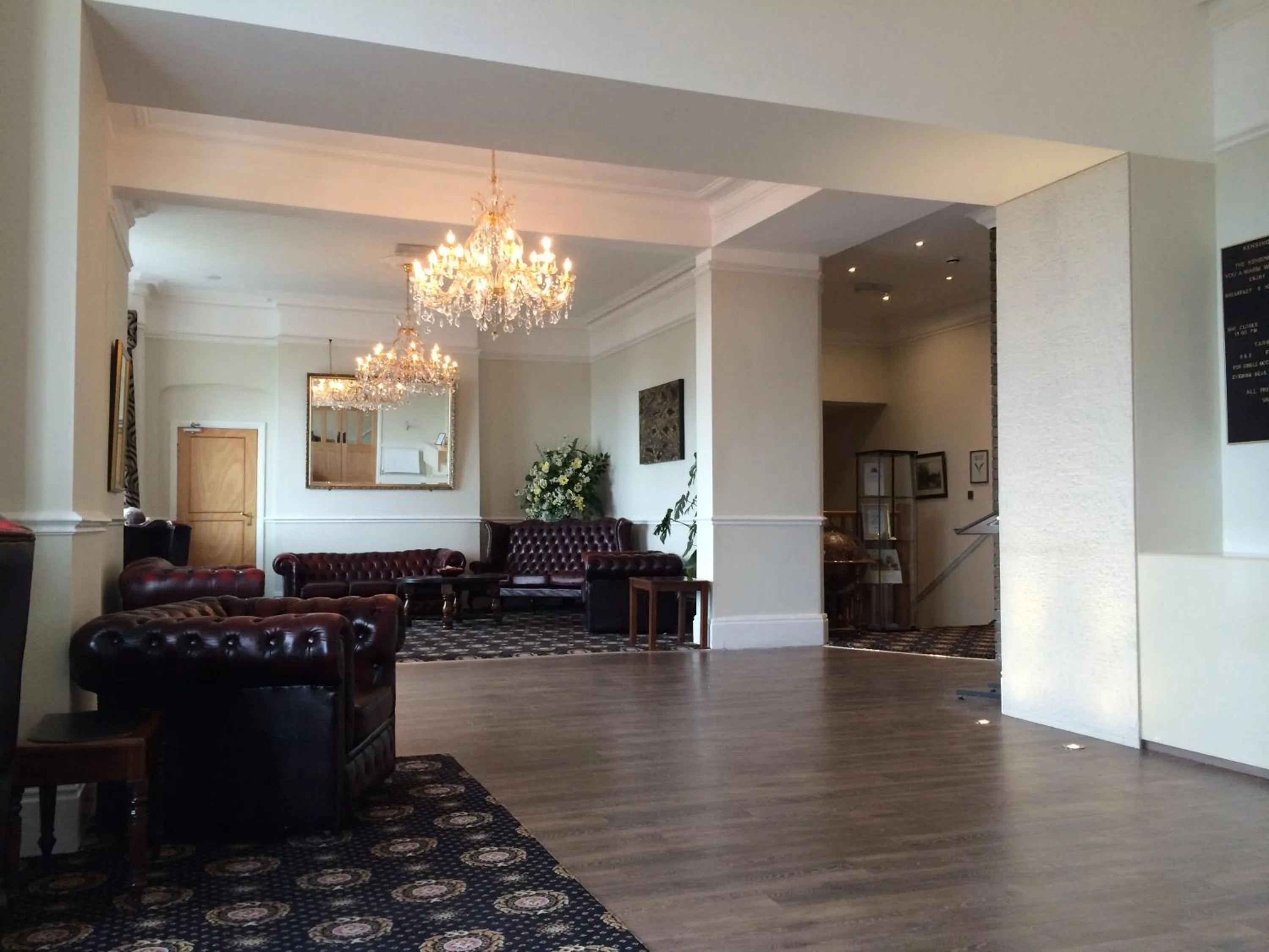 Lobby or reception in Kensington Hotel