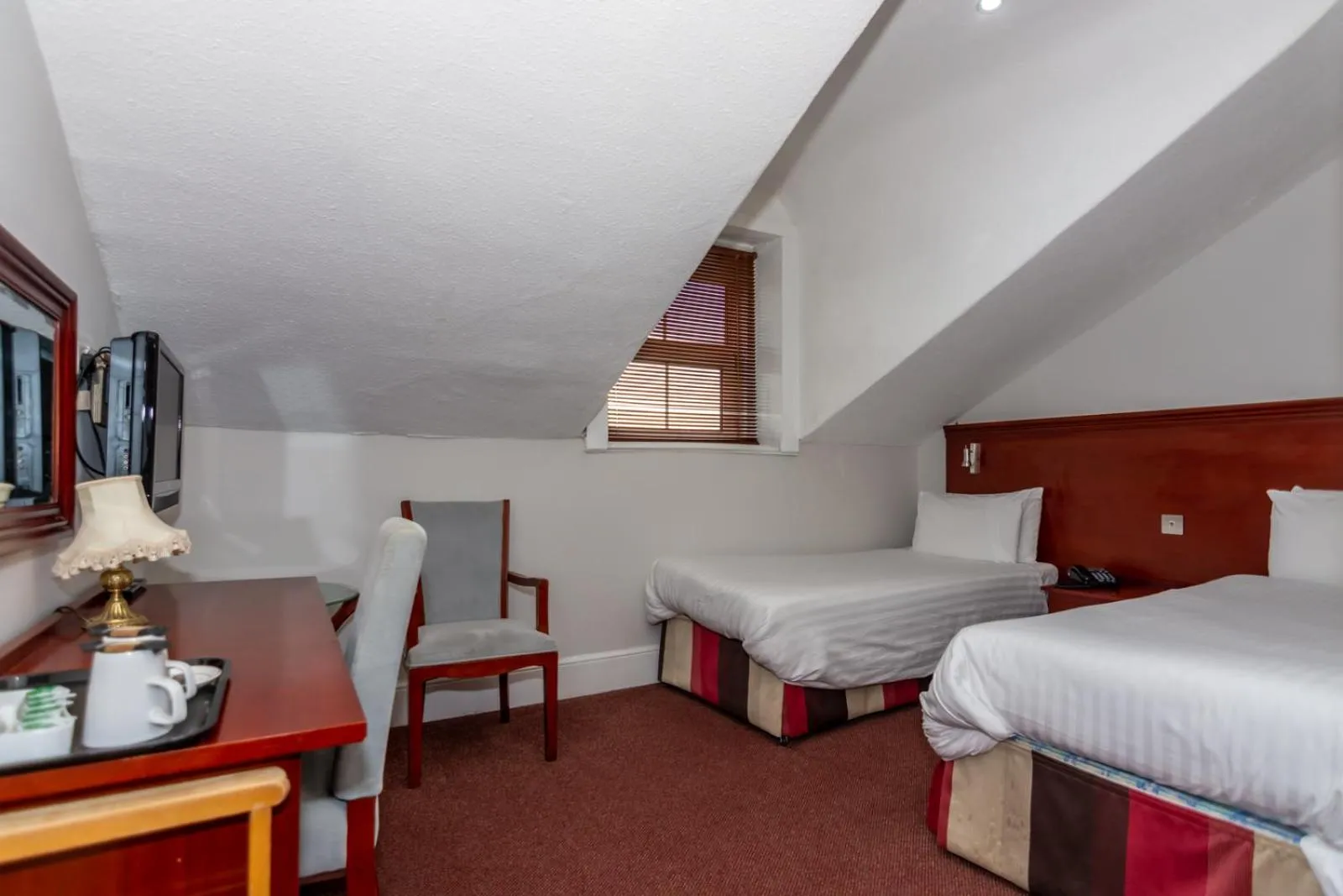 Bed in Kensington Hotel