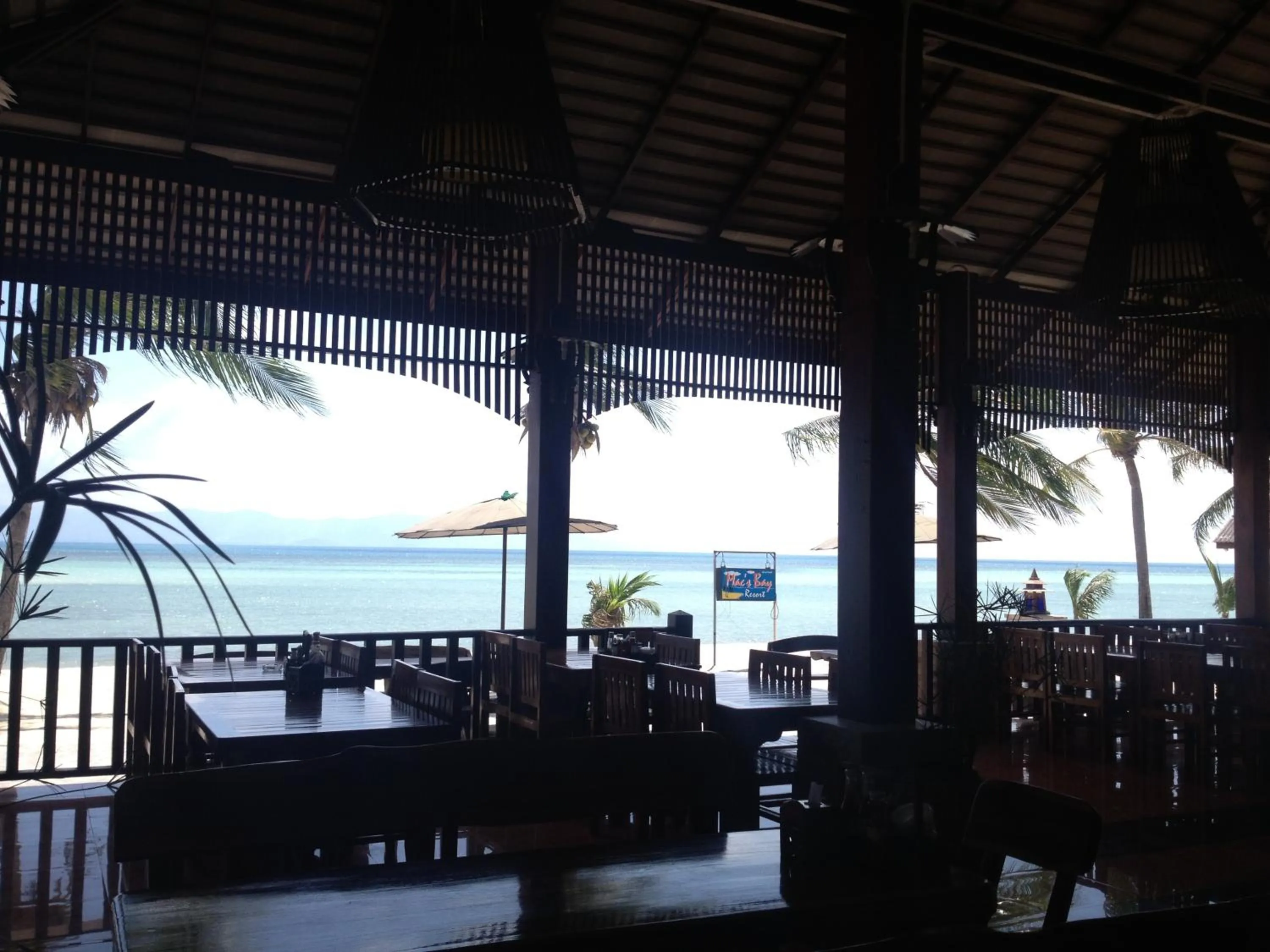 Restaurant/places to eat in Mac's Bay Resort