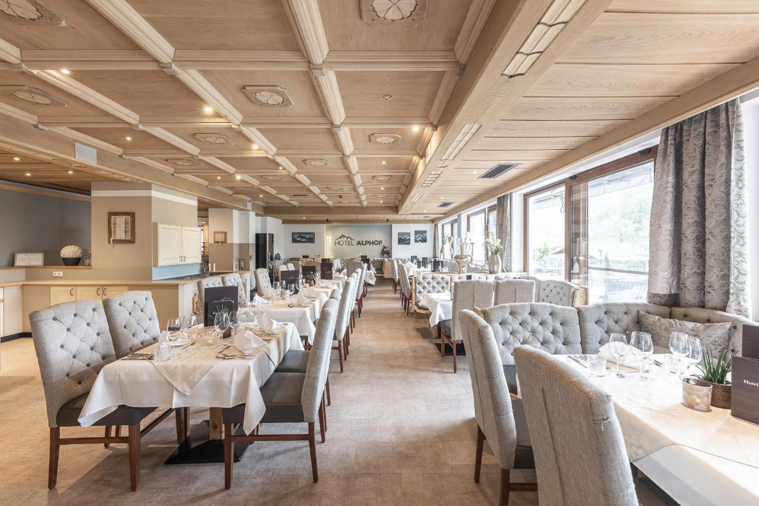 Seating area in Hotel Alphof Stubaital