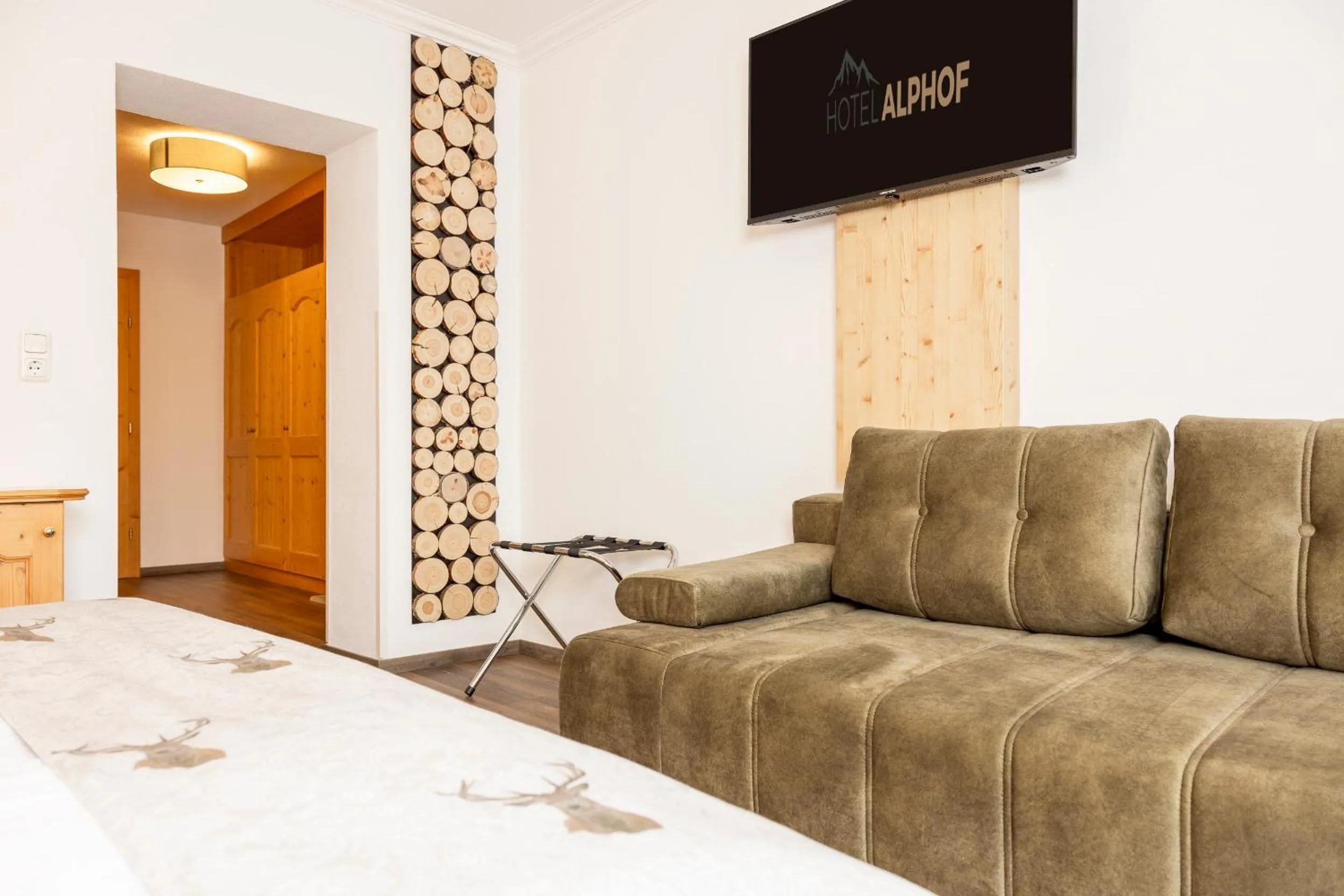 Seating area in Hotel Alphof Stubaital