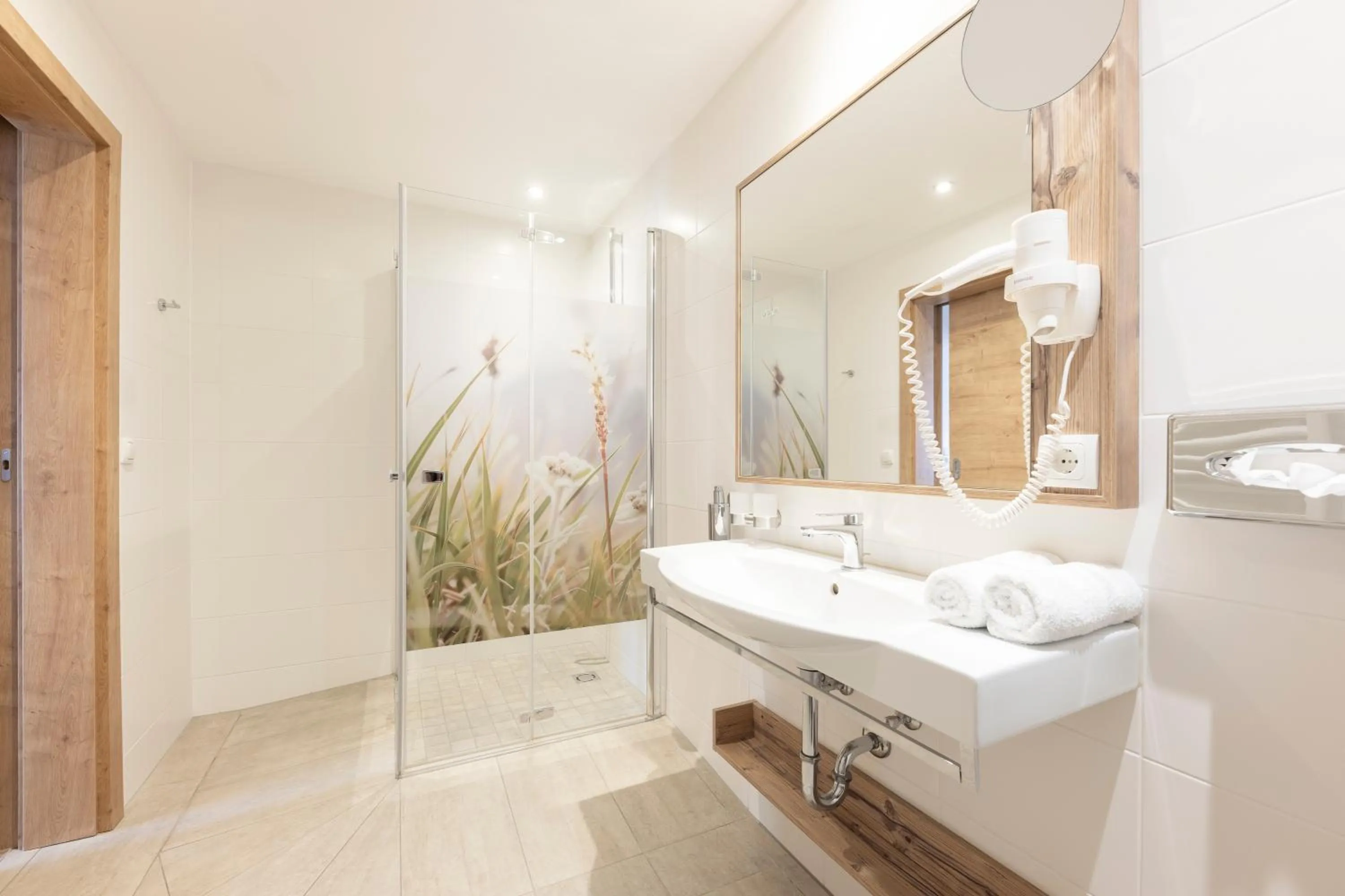 Bathroom in Hotel Alphof Stubaital