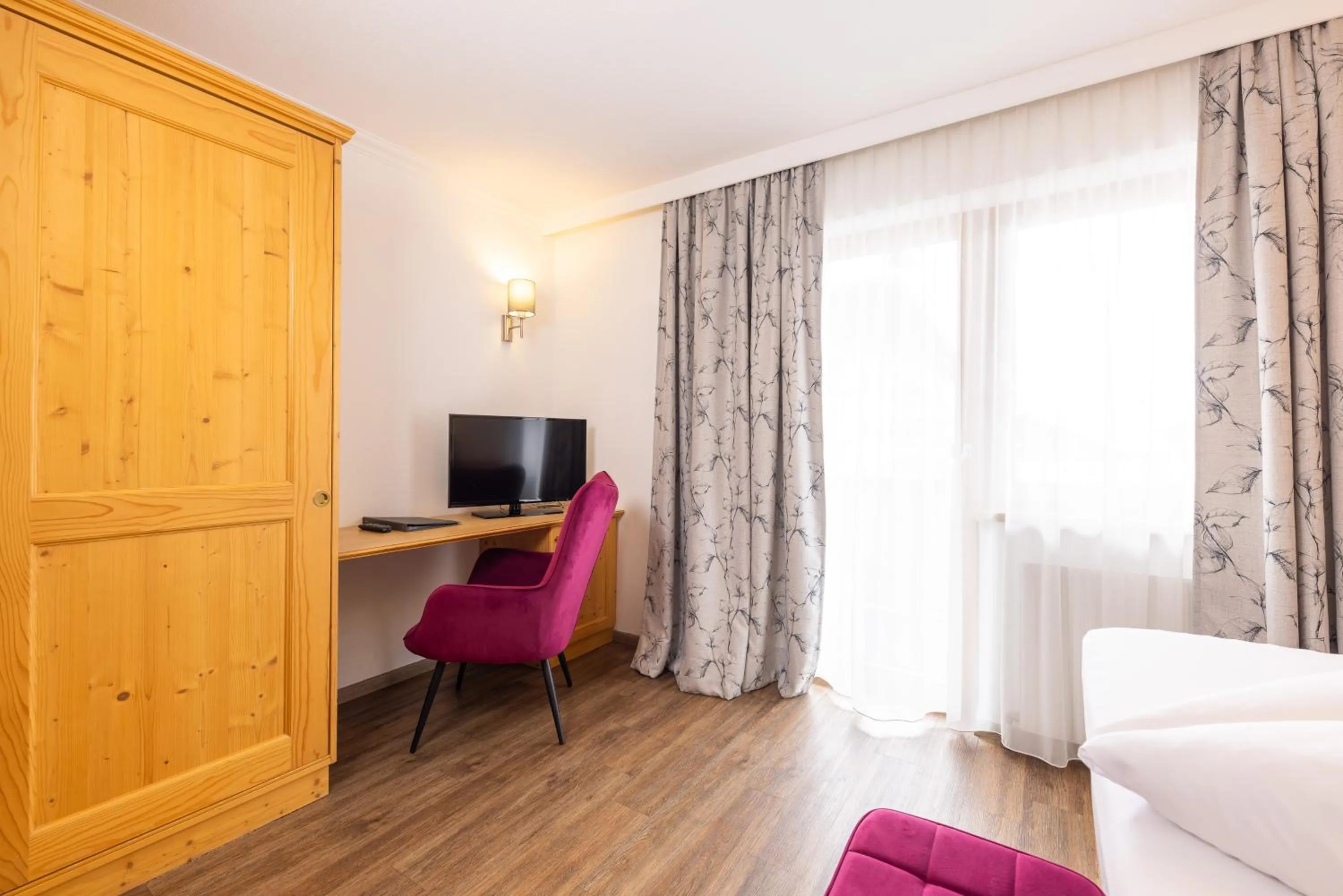 Photo of the whole room in Hotel Alphof Stubaital