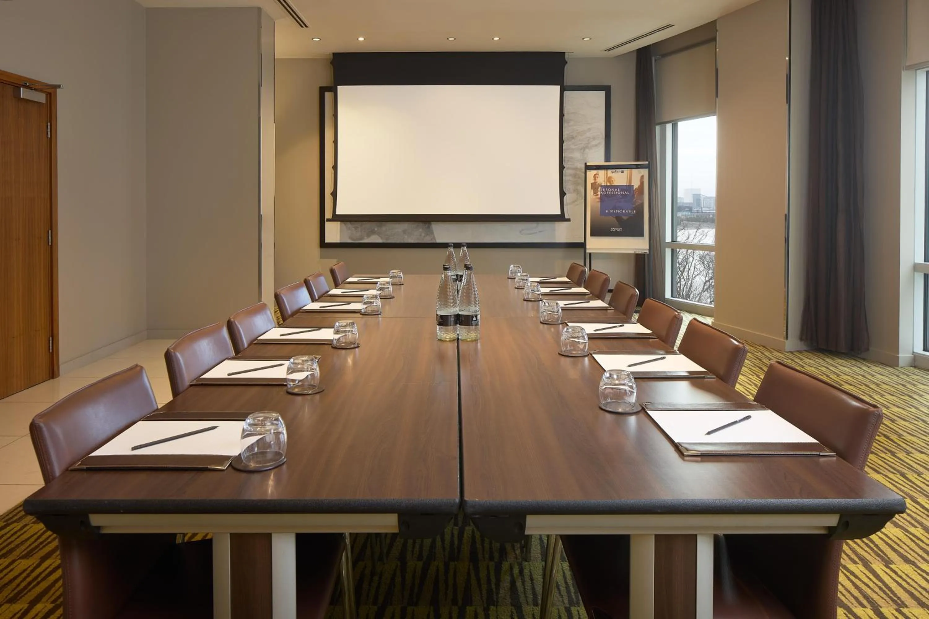 Meeting/conference room in Radisson Blu Hotel, London Canary Wharf East