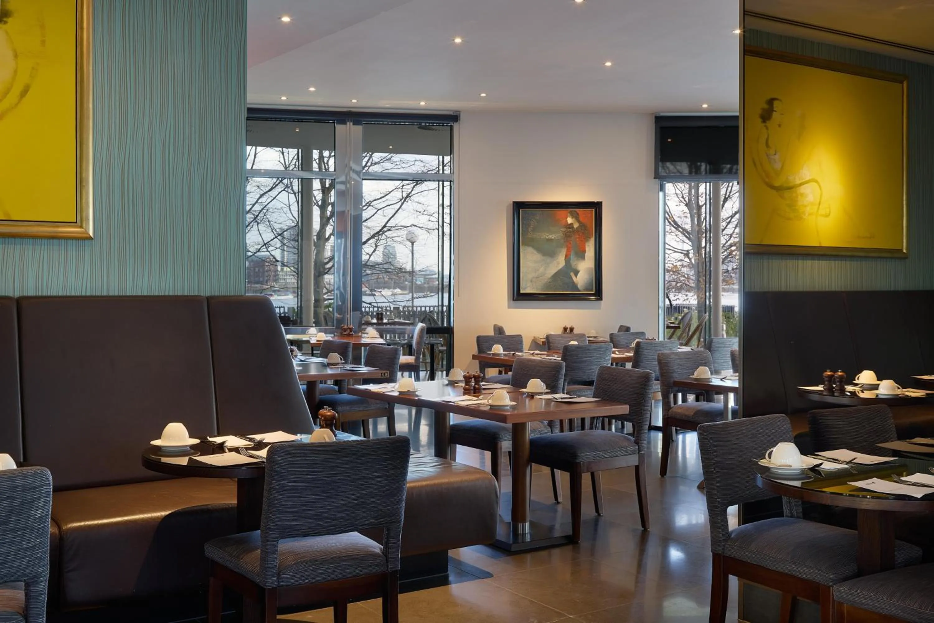 Restaurant/places to eat in Radisson Blu Hotel, London Canary Wharf East
