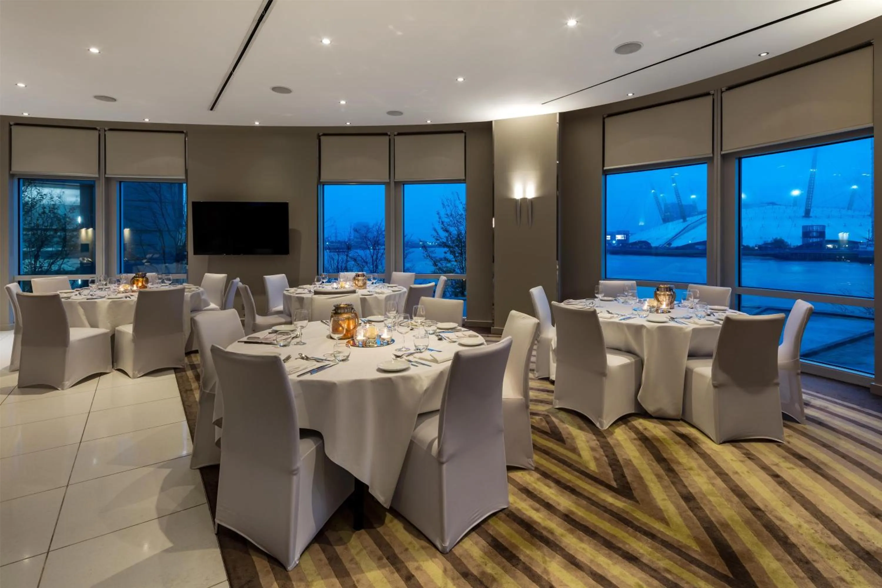 Meeting/conference room in Radisson Blu Hotel, London Canary Wharf East