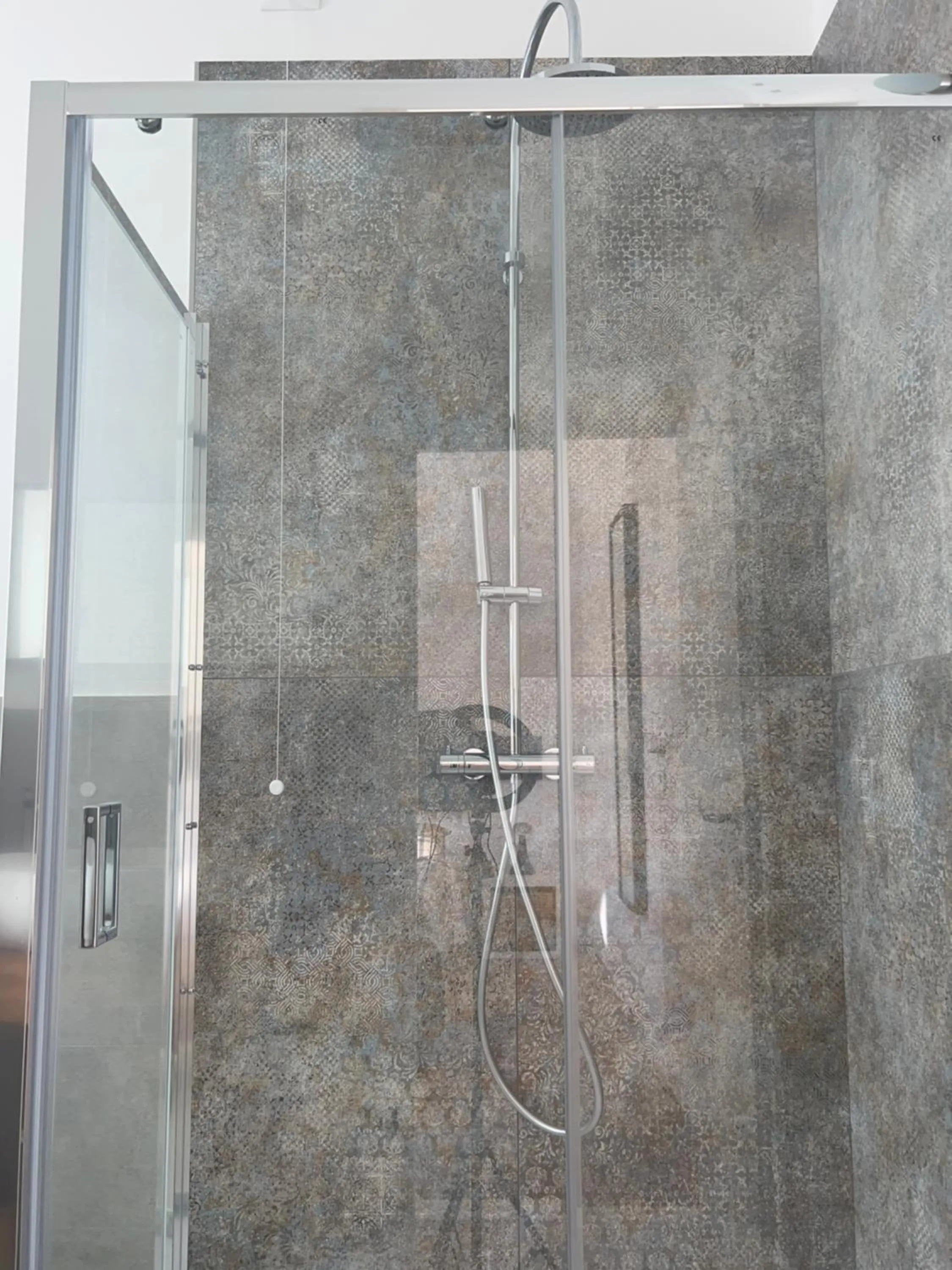 Shower in New York B&B