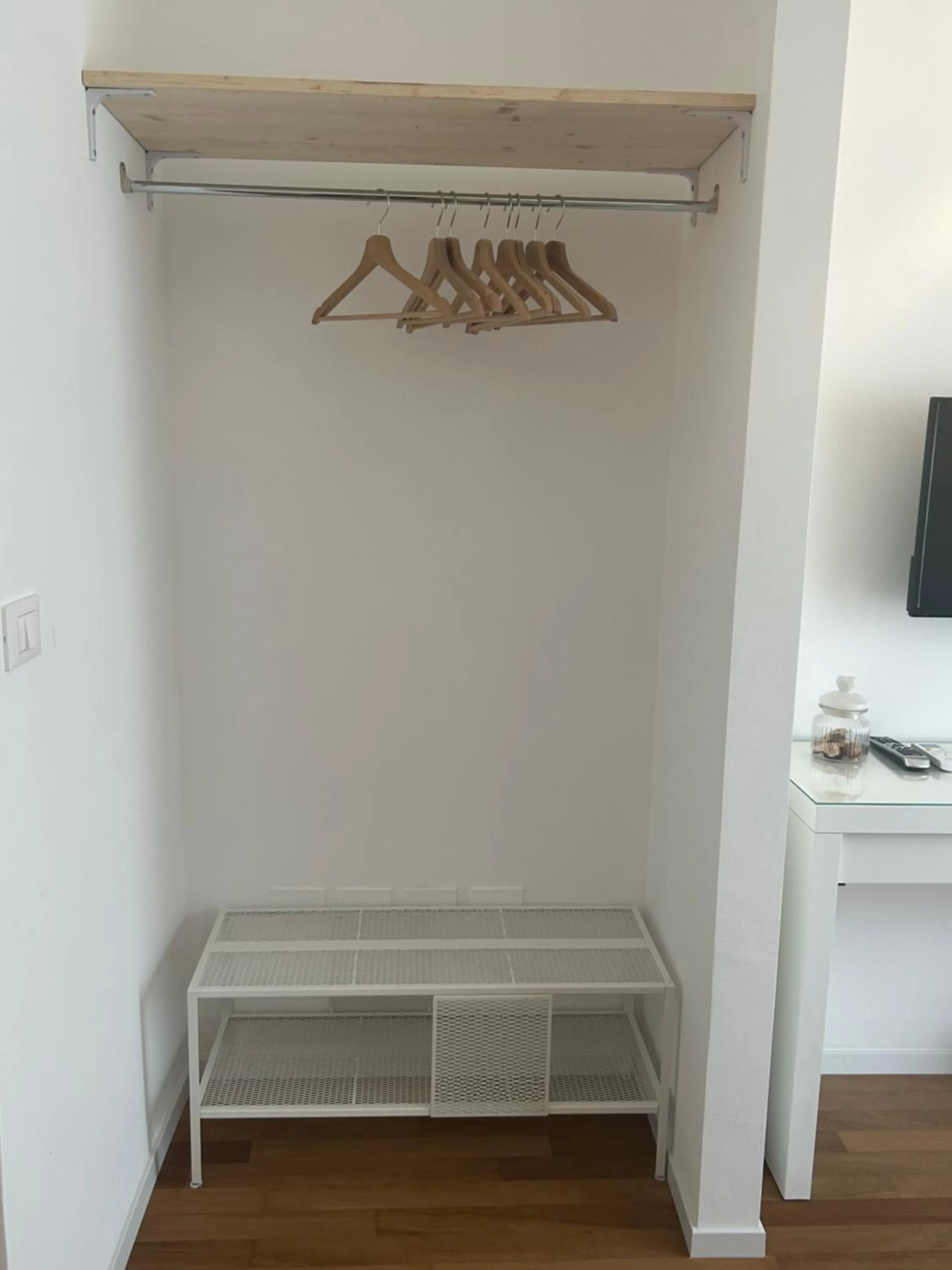 wardrobe in New York B&B