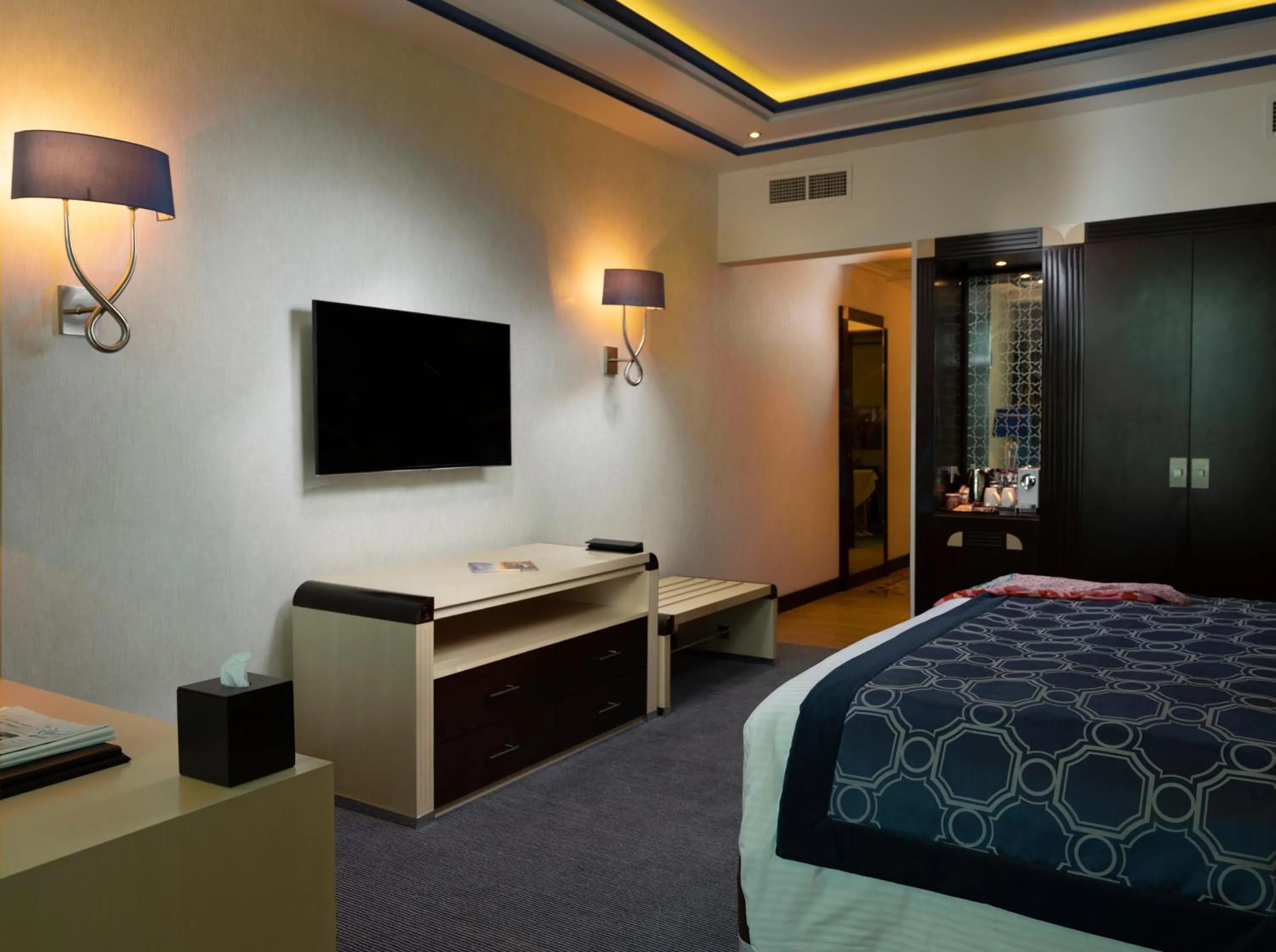 Bed in Retaj Salwa Resort & Spa