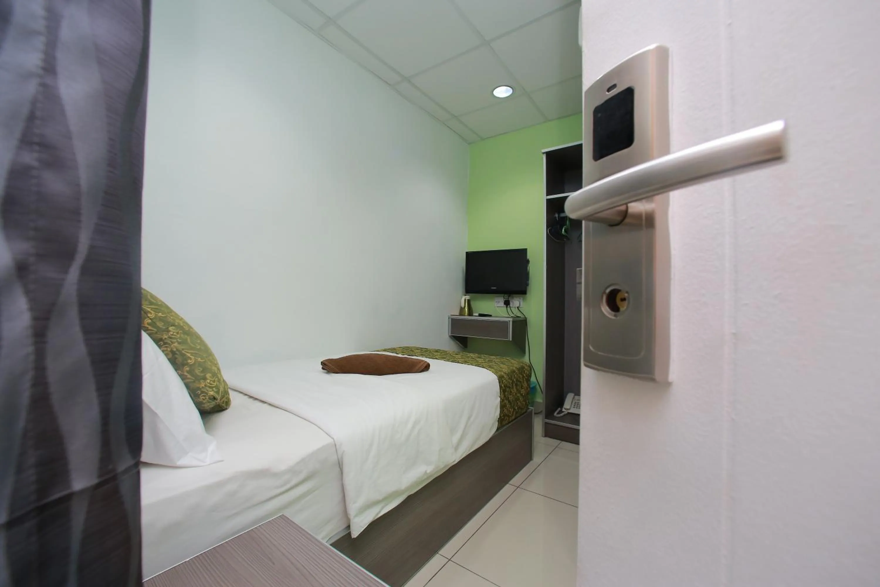 Bedroom, Bed in Lacomme Inn