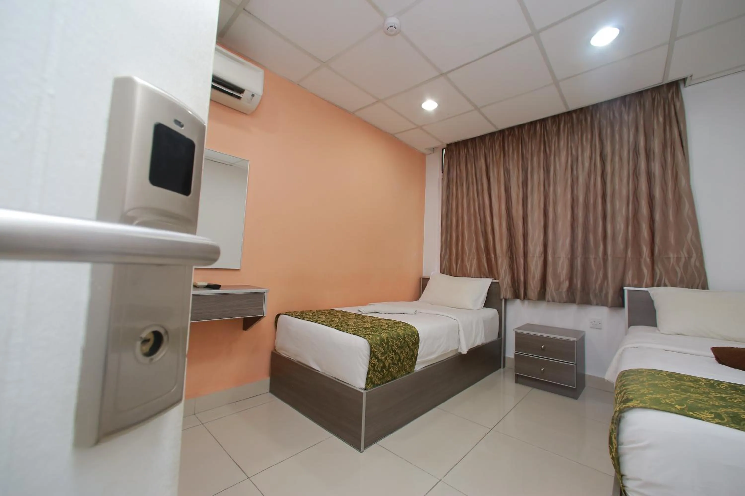 Bedroom, Bed in Lacomme Inn