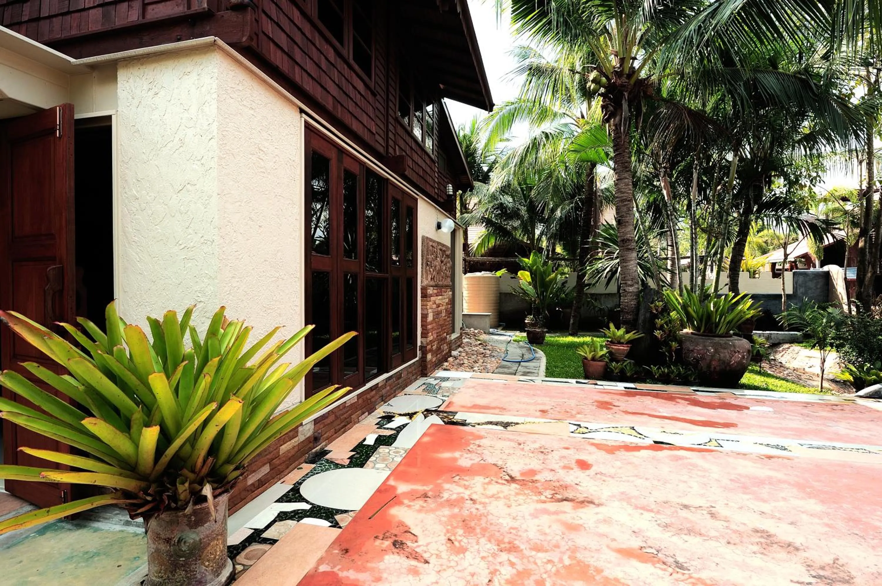 Suankaew Art Cottage