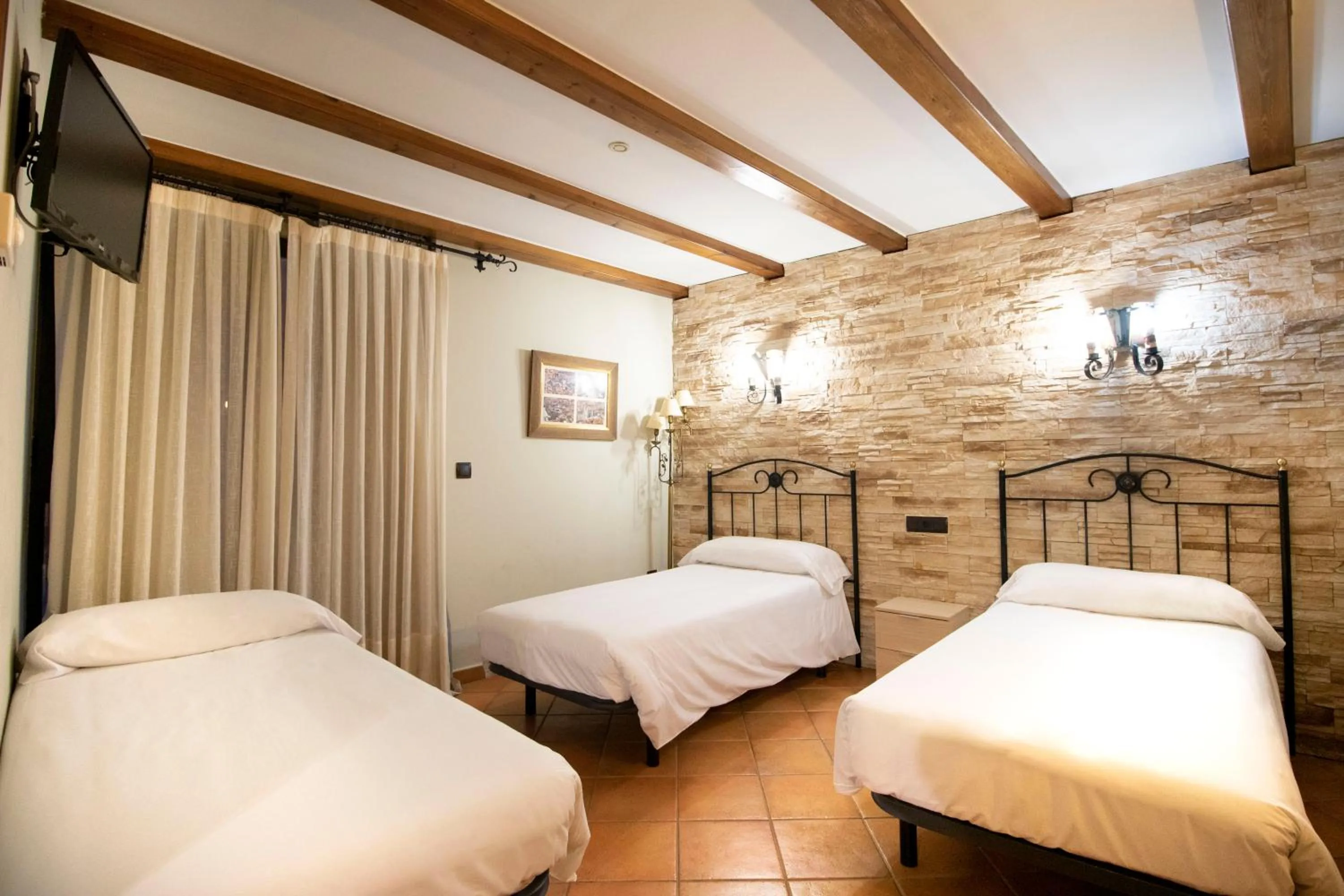 Bed in Alda Casco Antiguo