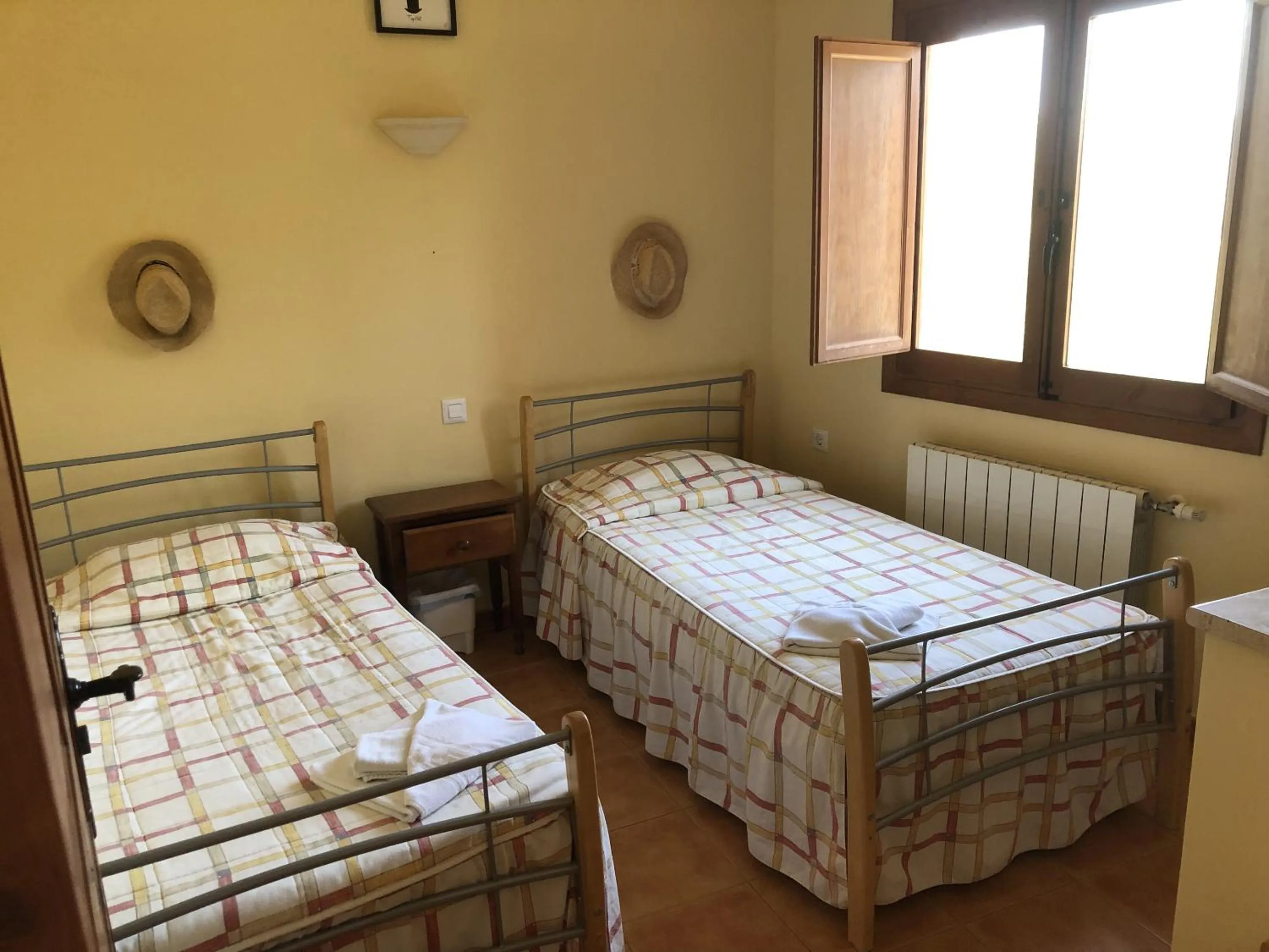 Bedroom, Bed in Hotel La Mariposa