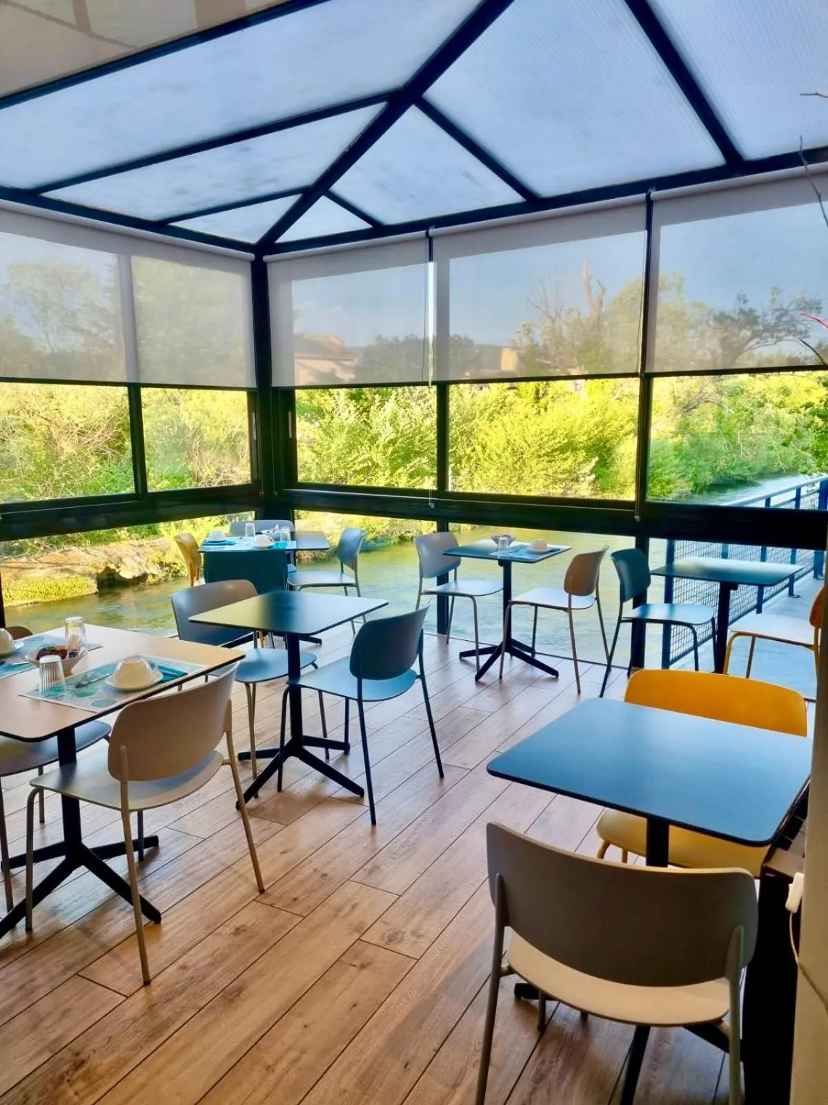 Dining area in Hotel Cantosorgue