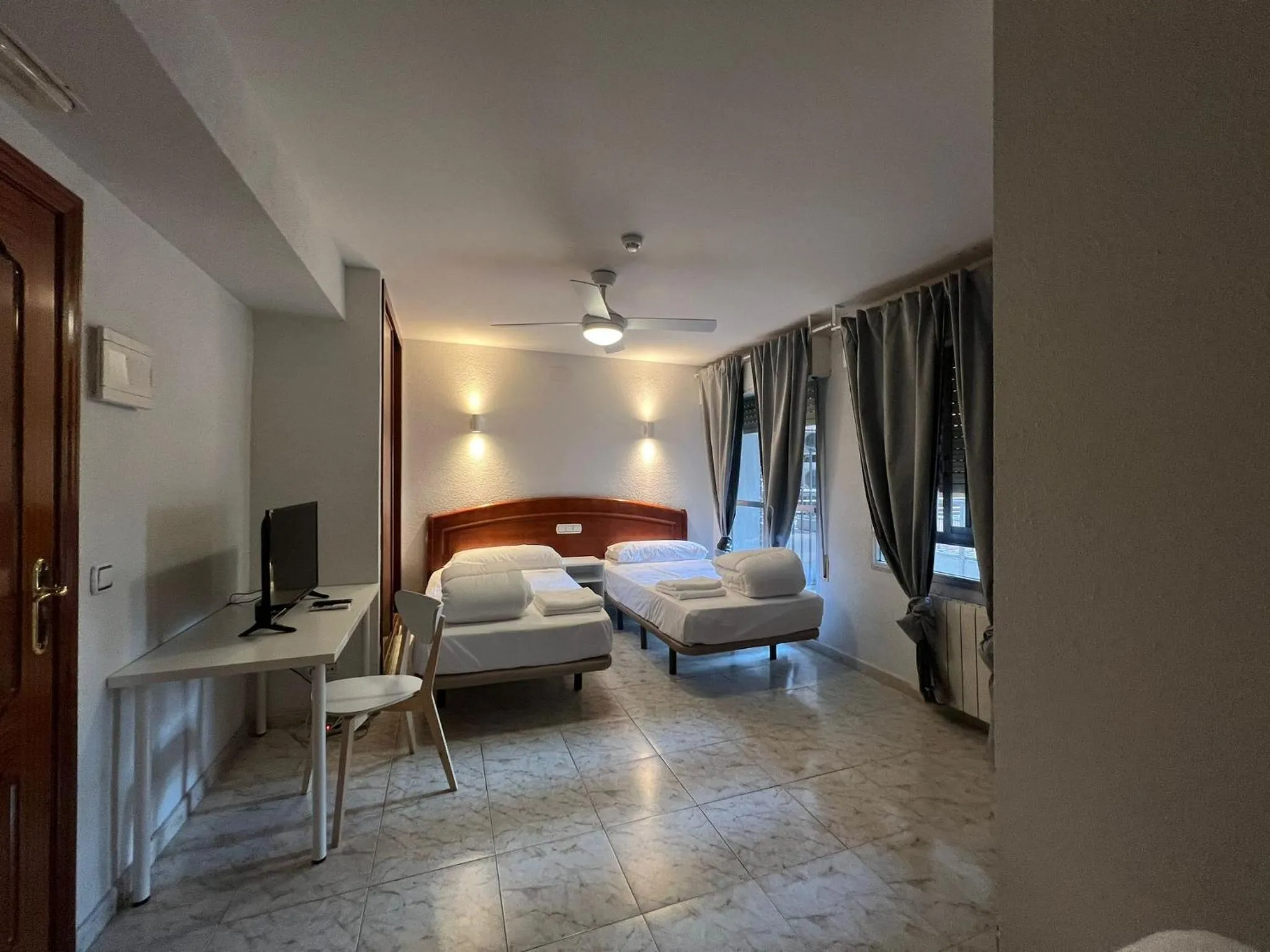 Bed in Hostal la Embajada