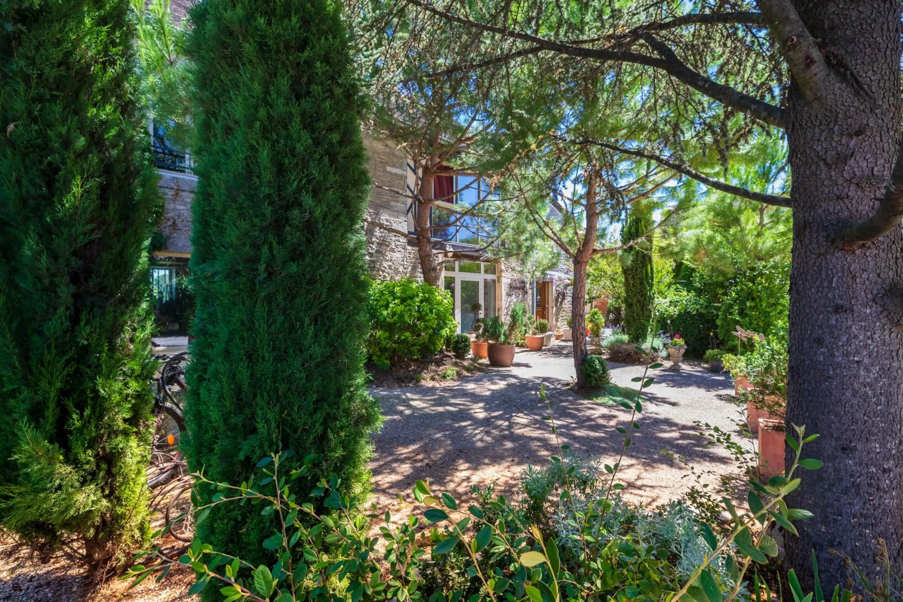 Property building in Le Clos de la Challangette