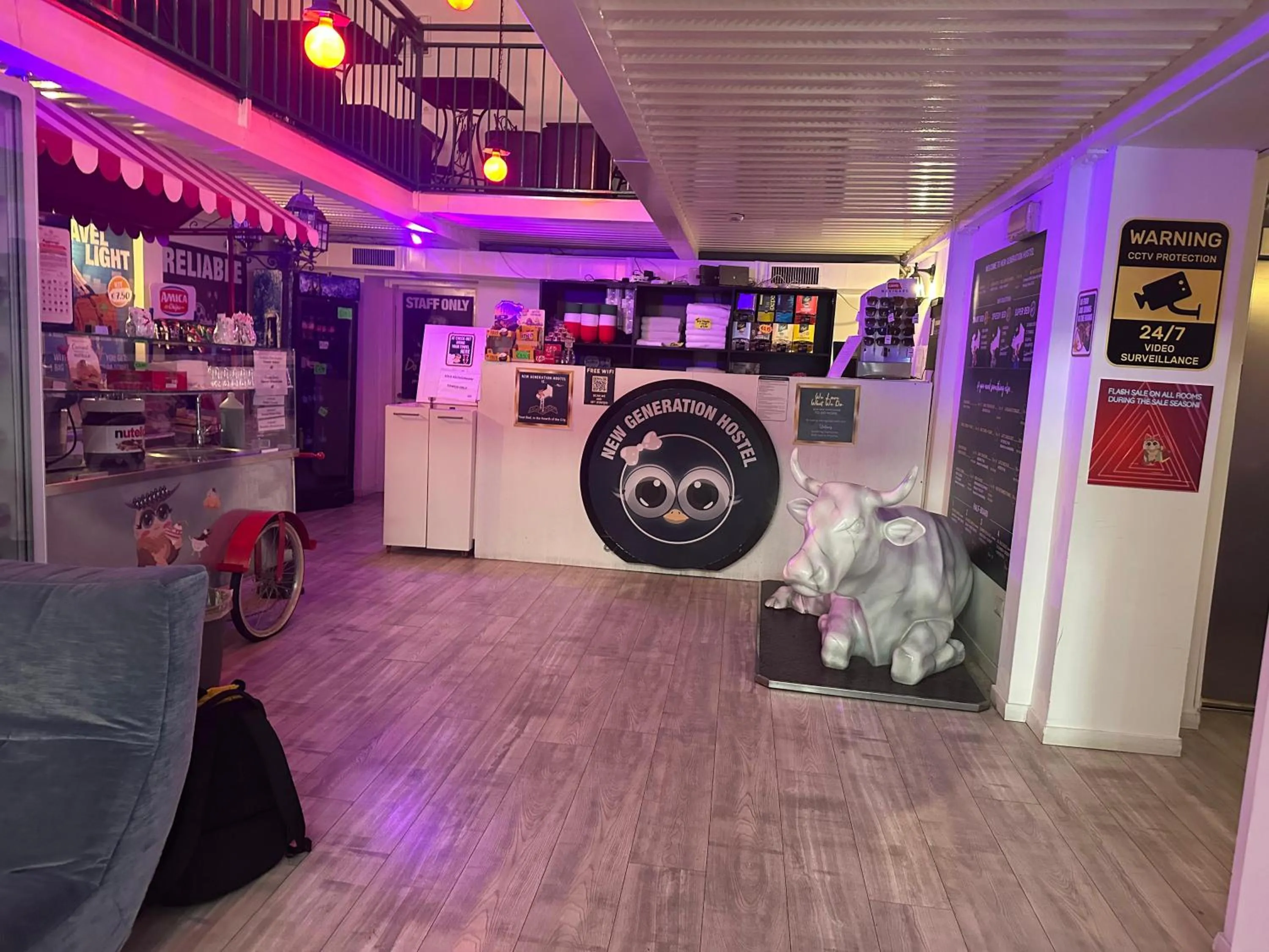 Property building in NEW GENERATION HOSTEL Milan center