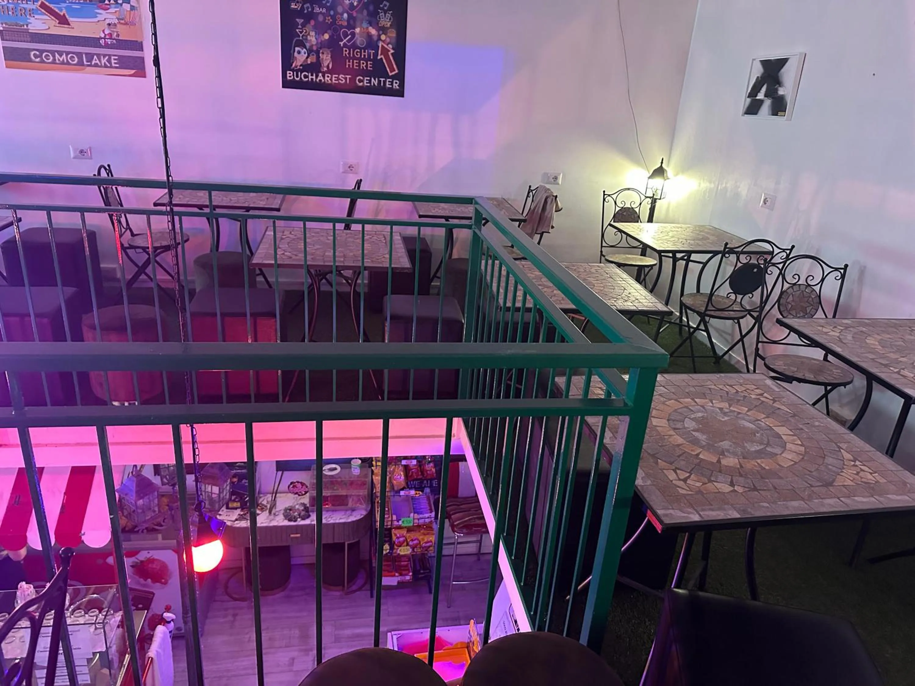 Dining area in NEW GENERATION HOSTEL Milan center