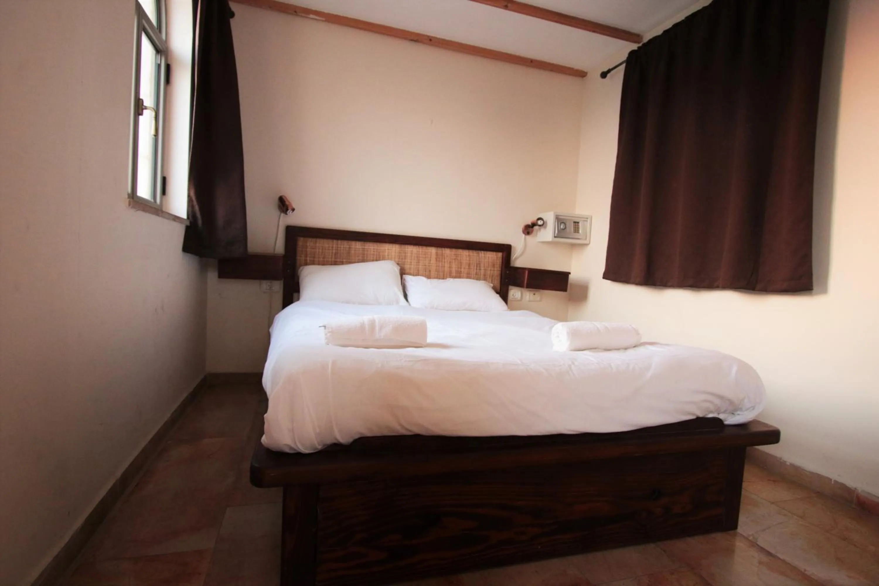 Day, Bed in The Market Courtyard - Suites Hotel