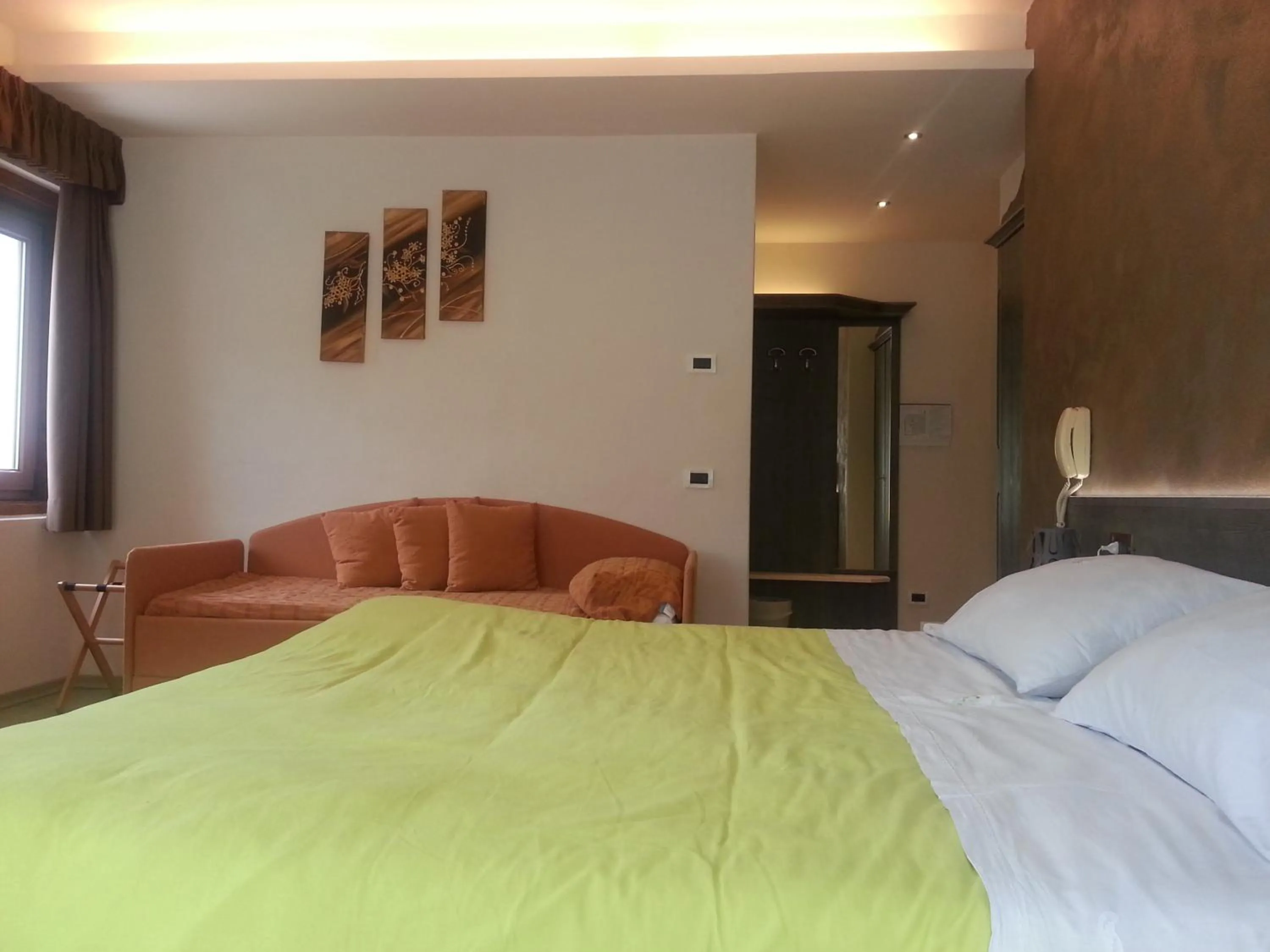 Photo of the whole room, Bed in Hotel al Sole