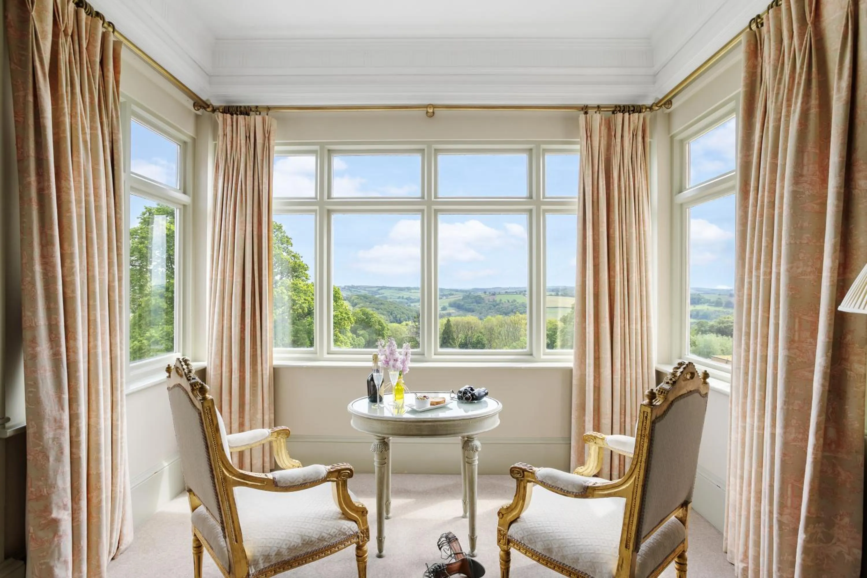 Seating area in The Mole Resort - Hotel rooms