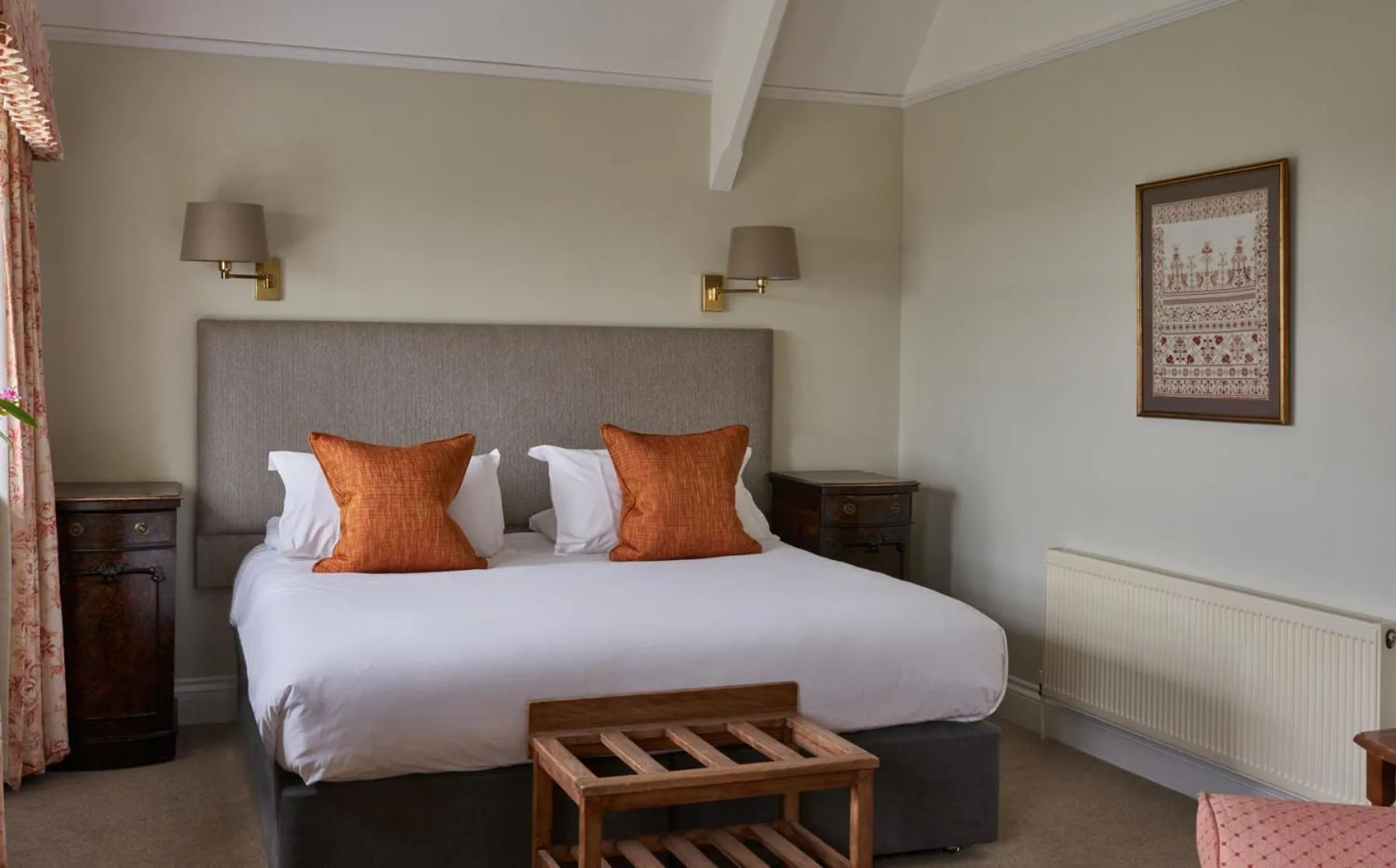 Bedroom, Bed in The Mole Resort - Hotel rooms