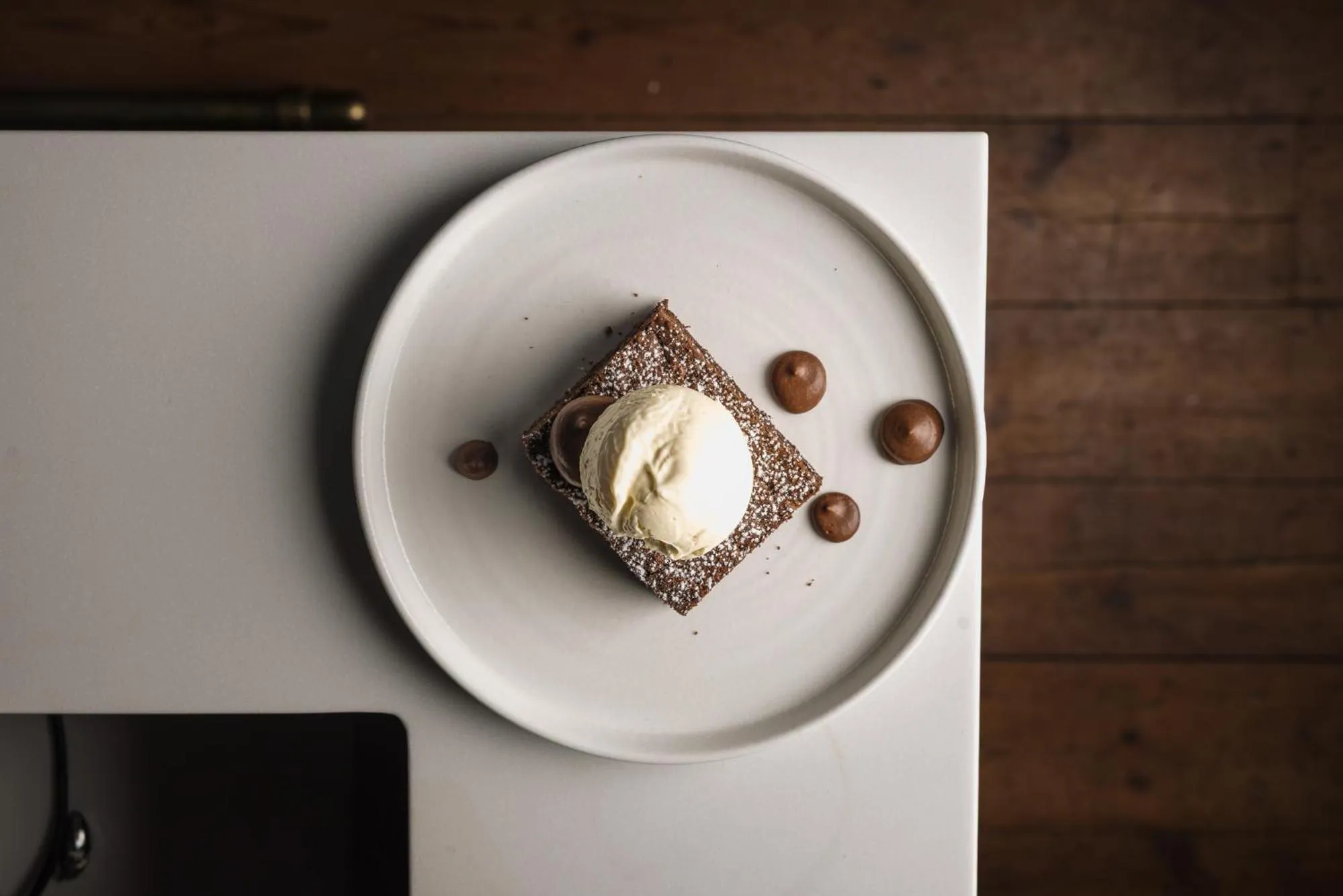 Dinner in The Mole Resort - Hotel rooms