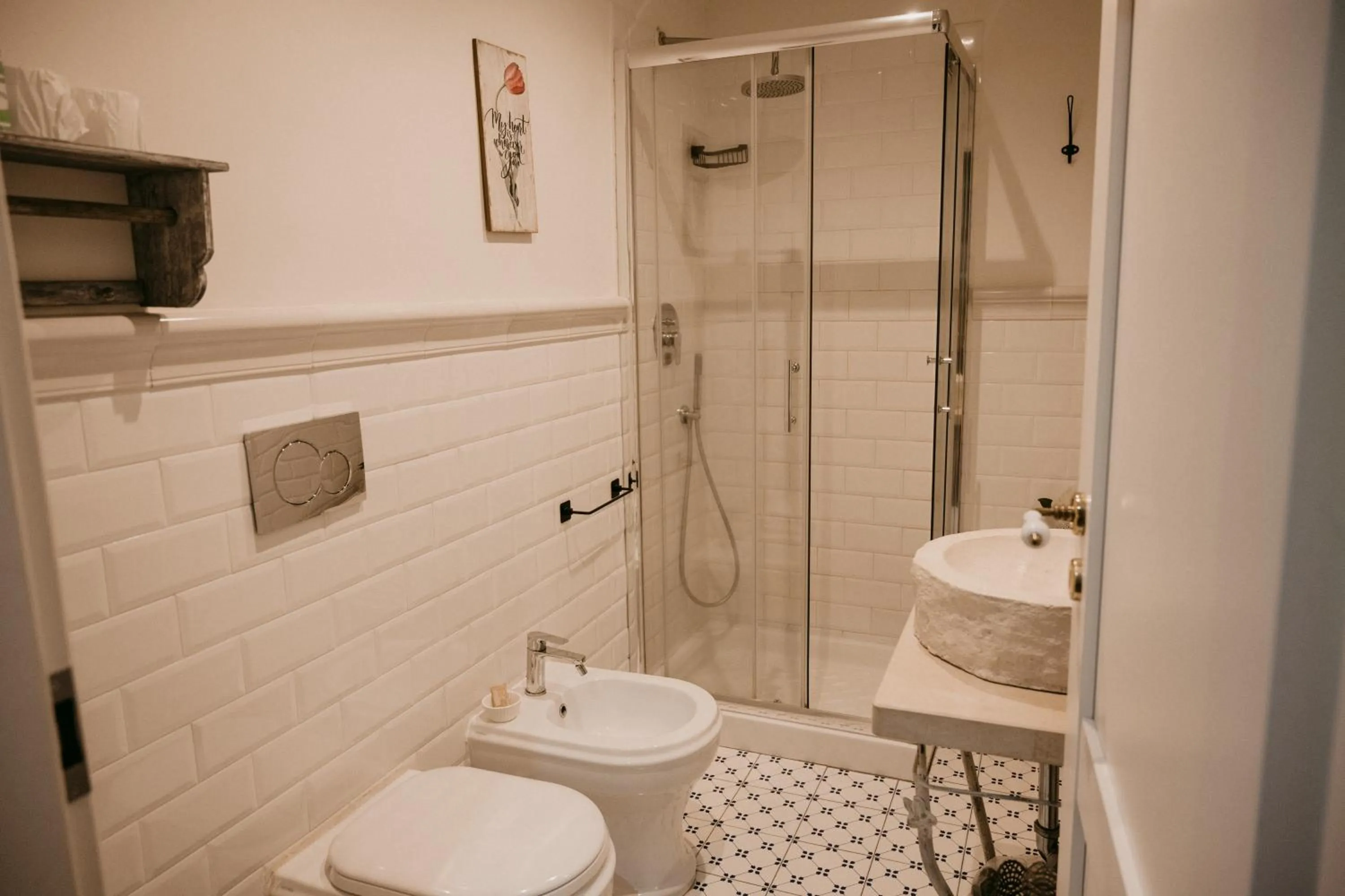 Shower in La Casa di Alma Luxury rooms