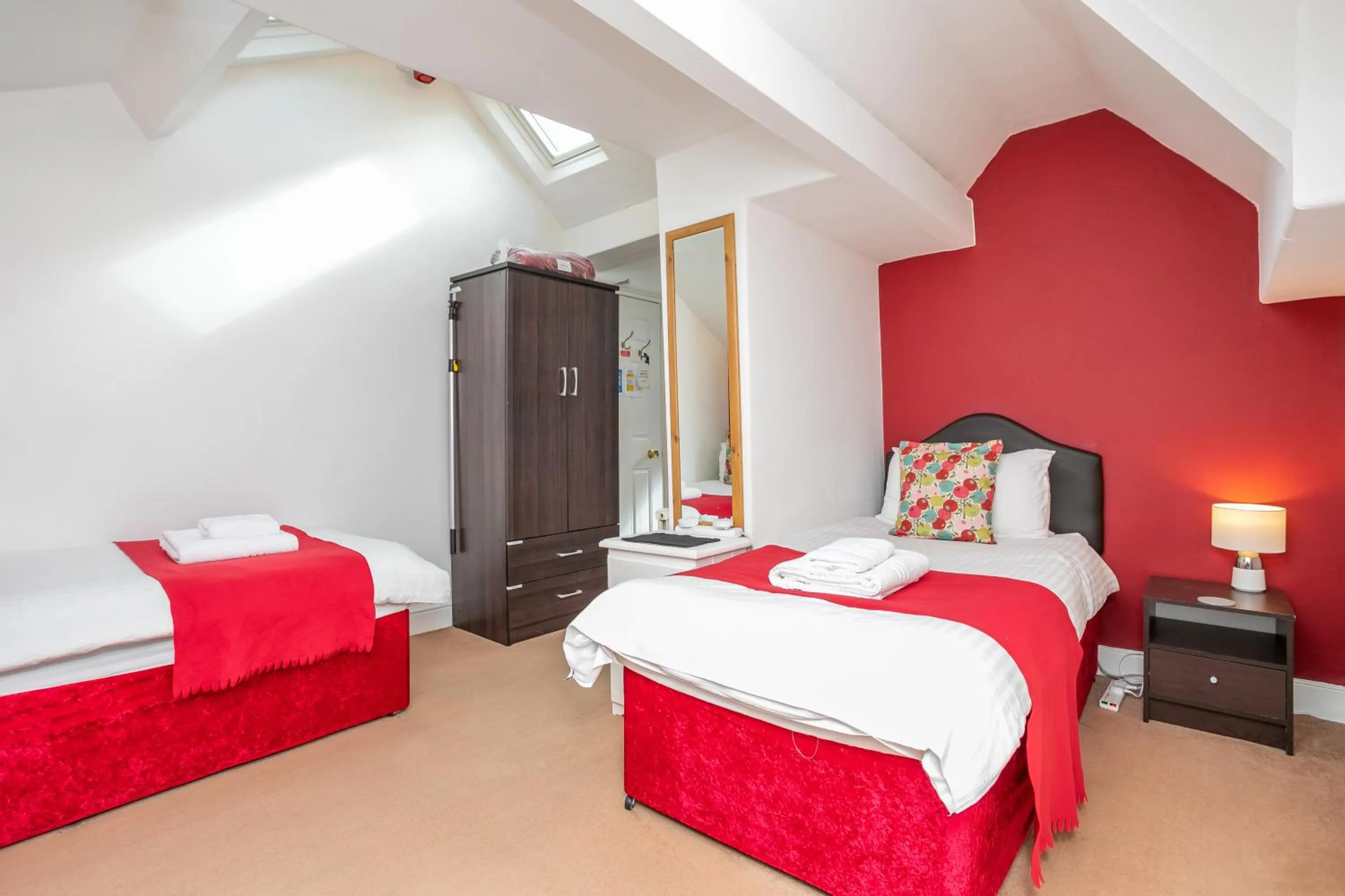 Shower, Bed in Elim Bank Guest House