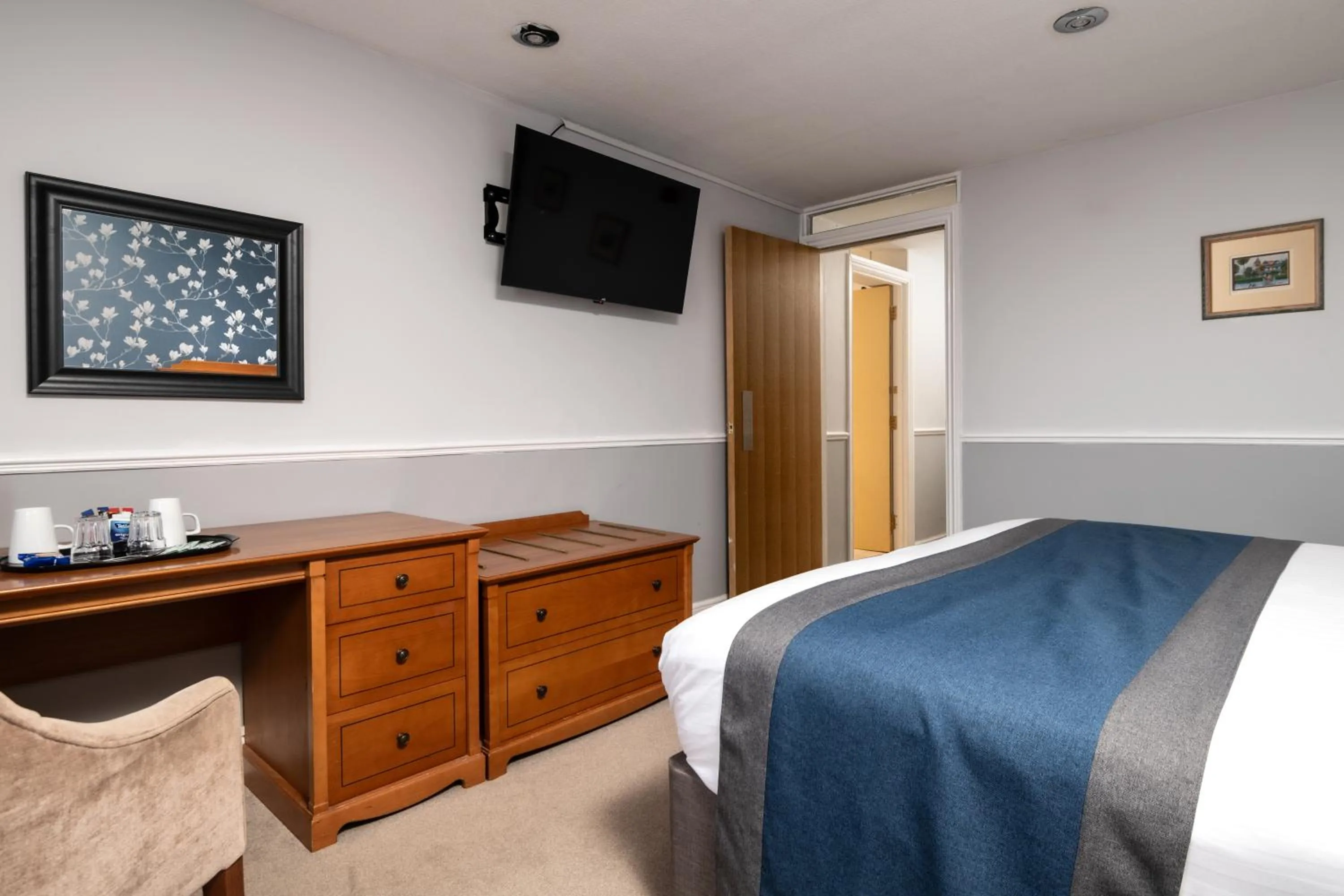 Bed in The Cathedral Hotel