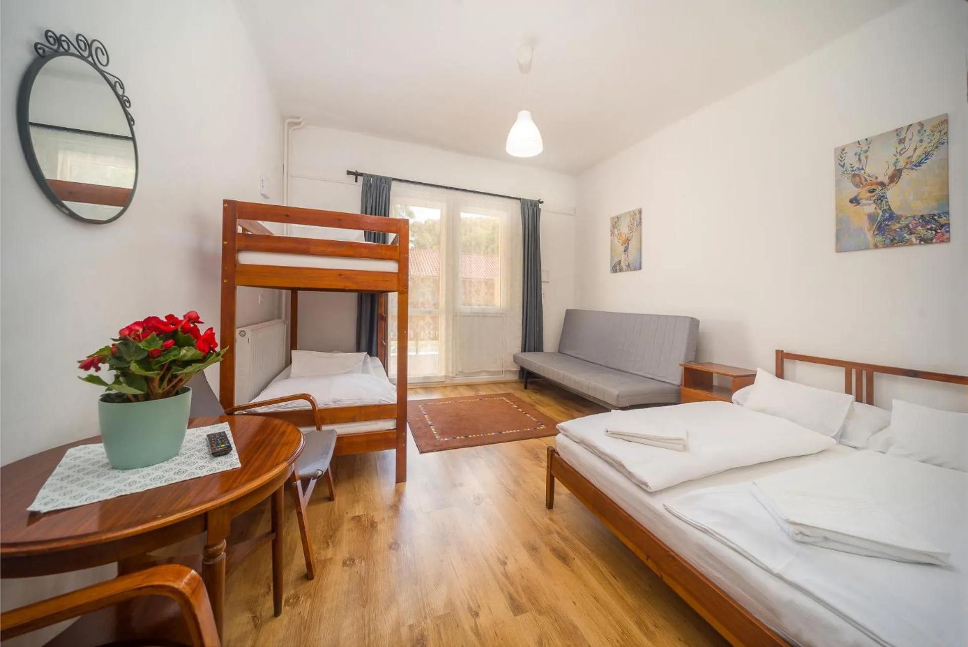 Photo of the whole room, Bed in Lipicai Hotel és Étterem