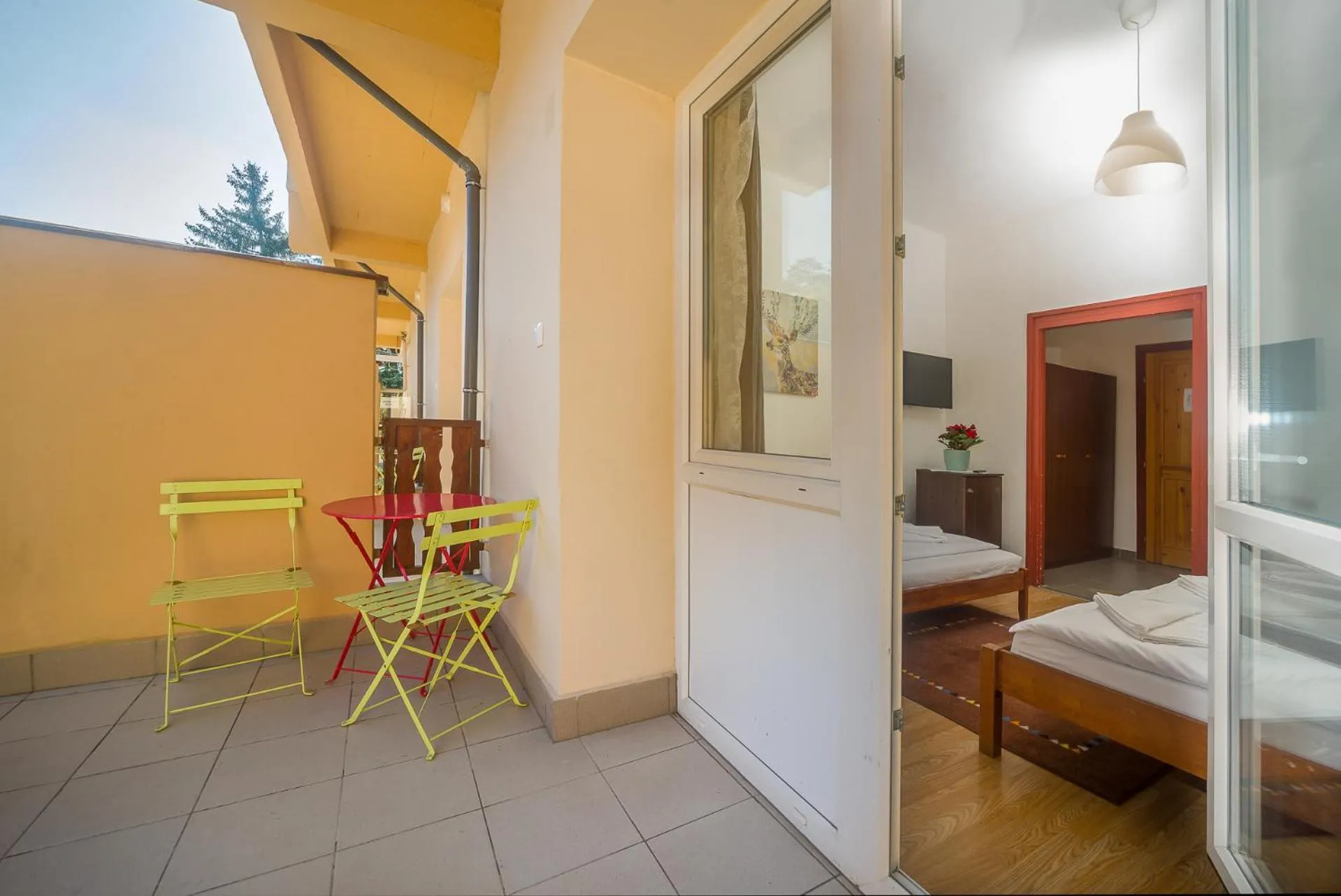 Balcony/Terrace, Bed in Lipicai Hotel és Étterem