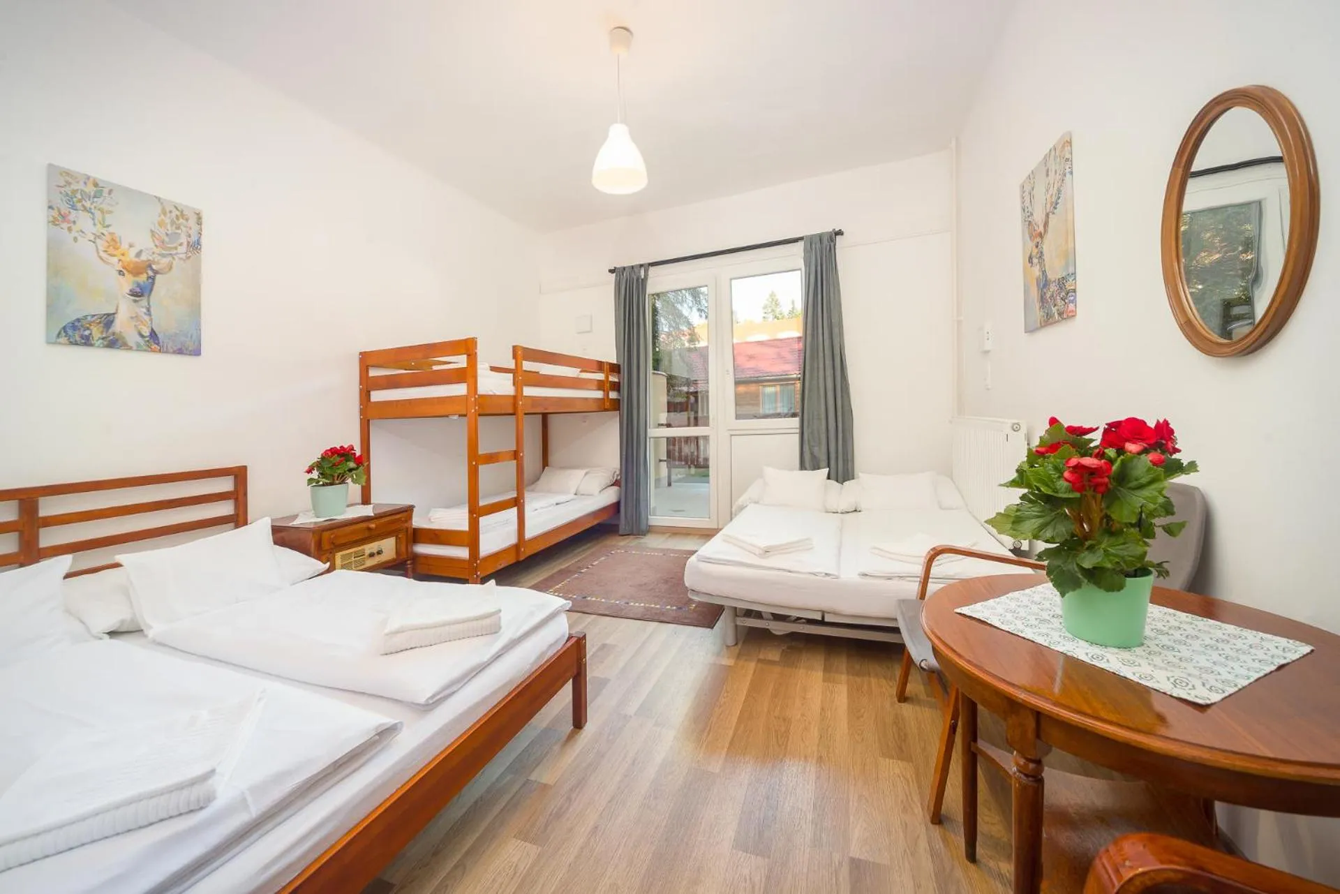 Photo of the whole room, Bed in Lipicai Hotel és Étterem