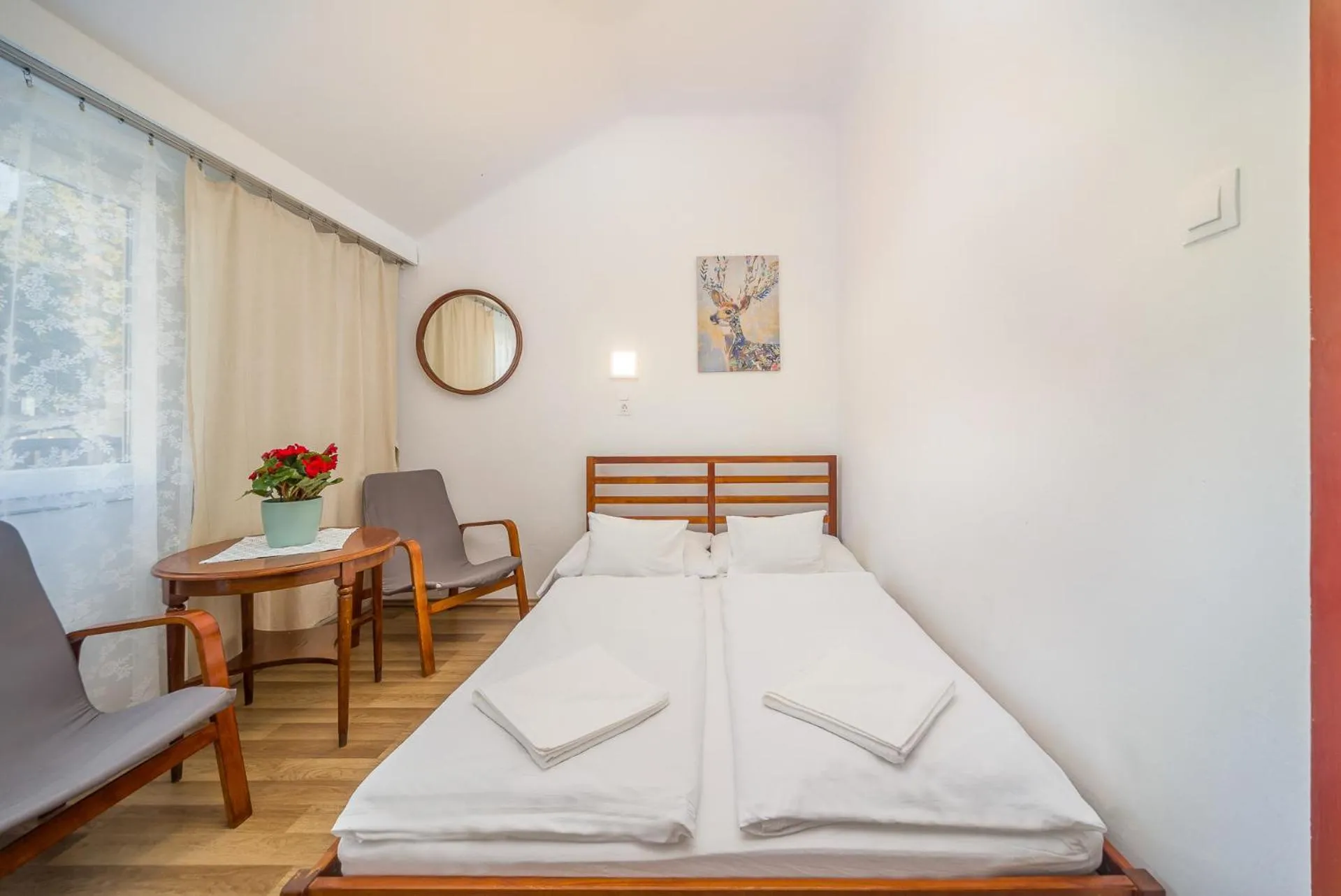 Photo of the whole room, Bed in Lipicai Hotel és Étterem