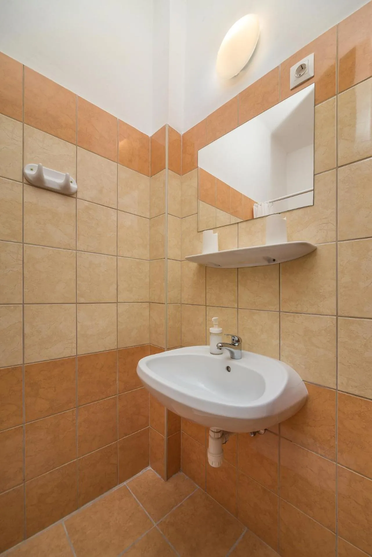 Bathroom in Lipicai Hotel és Étterem