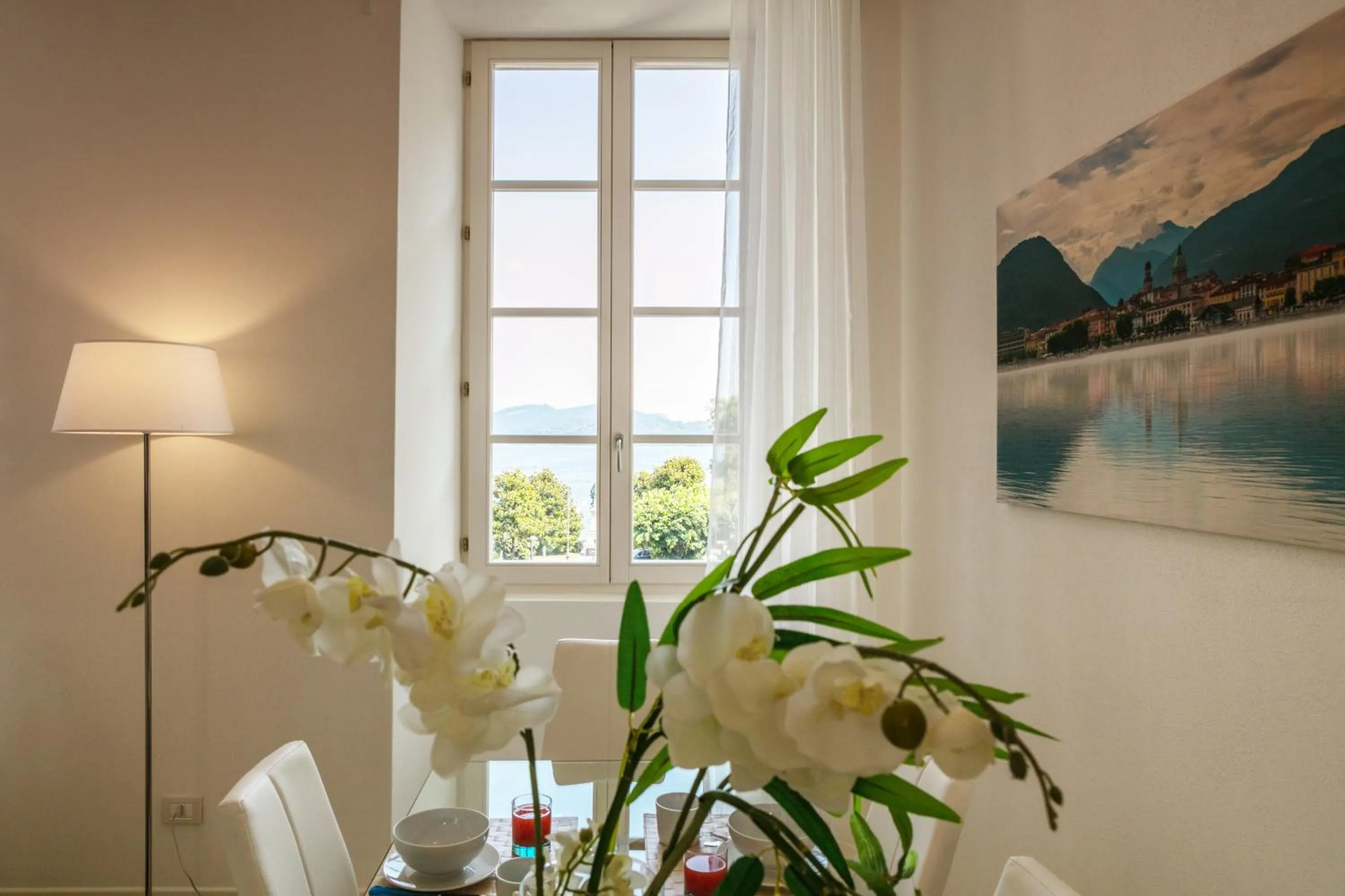 Dining area in Verbania - Luxury Italy Apartments