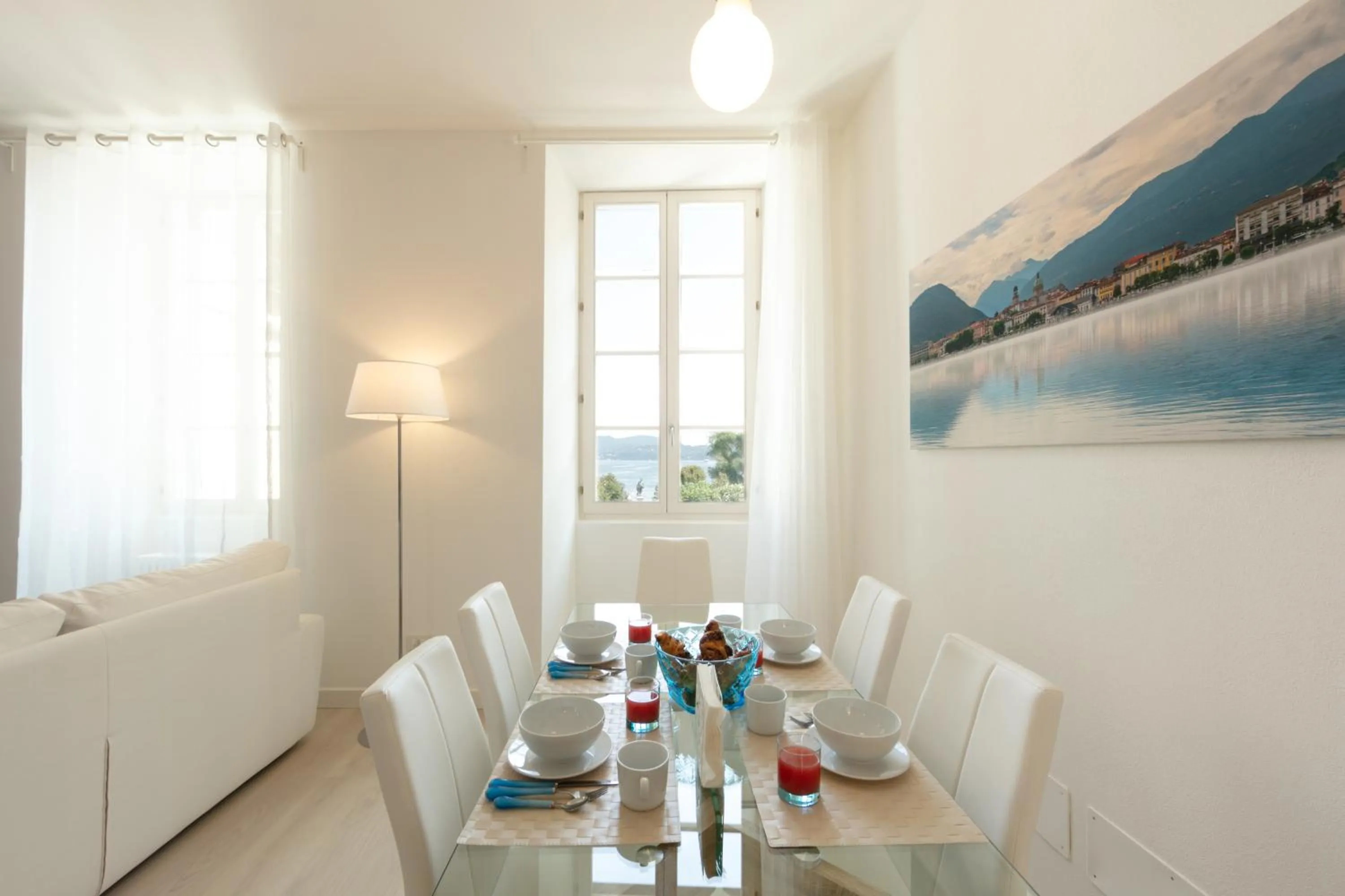 Dining area in Verbania - Luxury Italy Apartments
