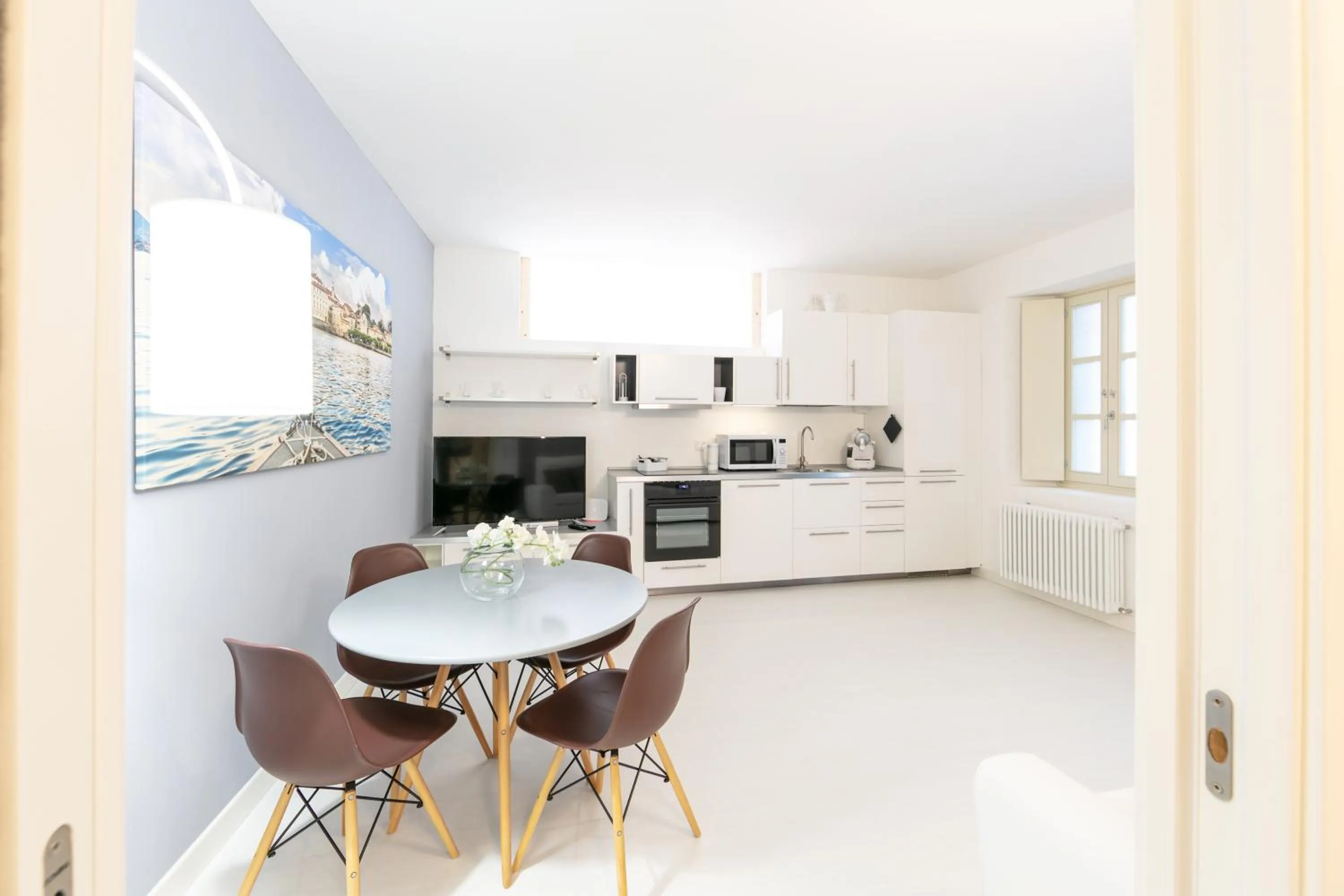 Kitchen or kitchenette in Verbania - Luxury Italy Apartments