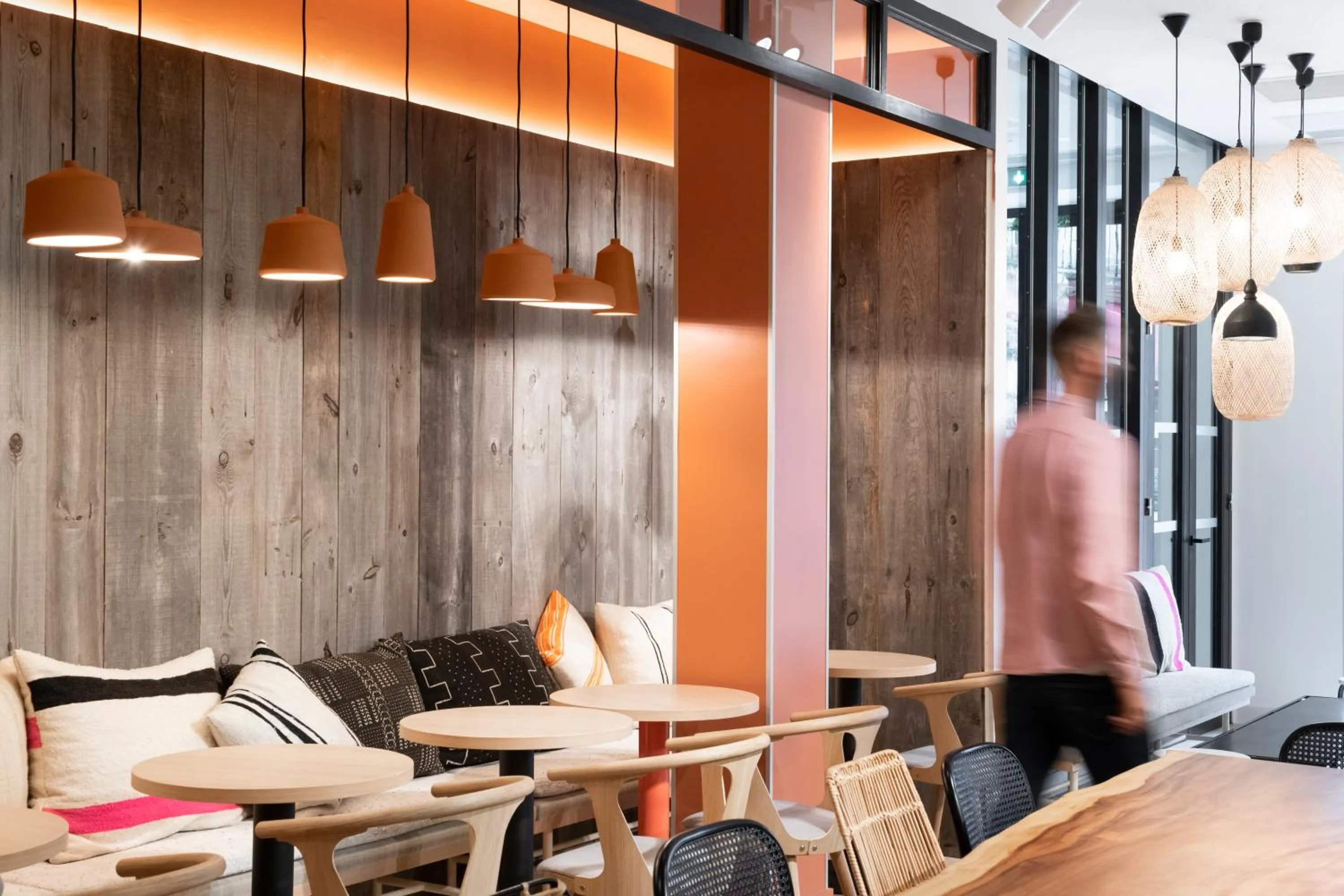 Restaurant/places to eat in CENTRAL Hostel Bordeaux Centre