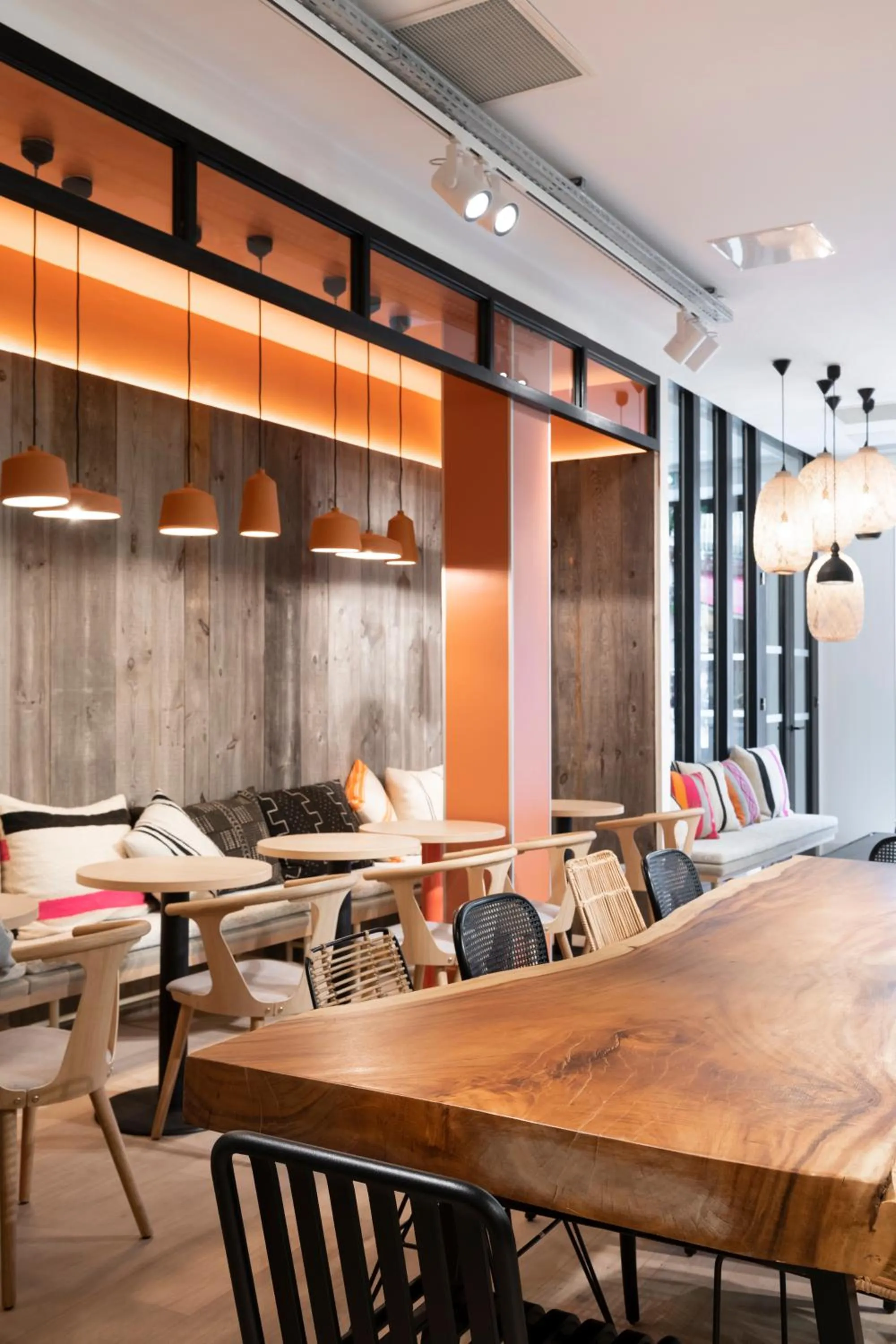 Restaurant/places to eat in CENTRAL Hostel Bordeaux Centre