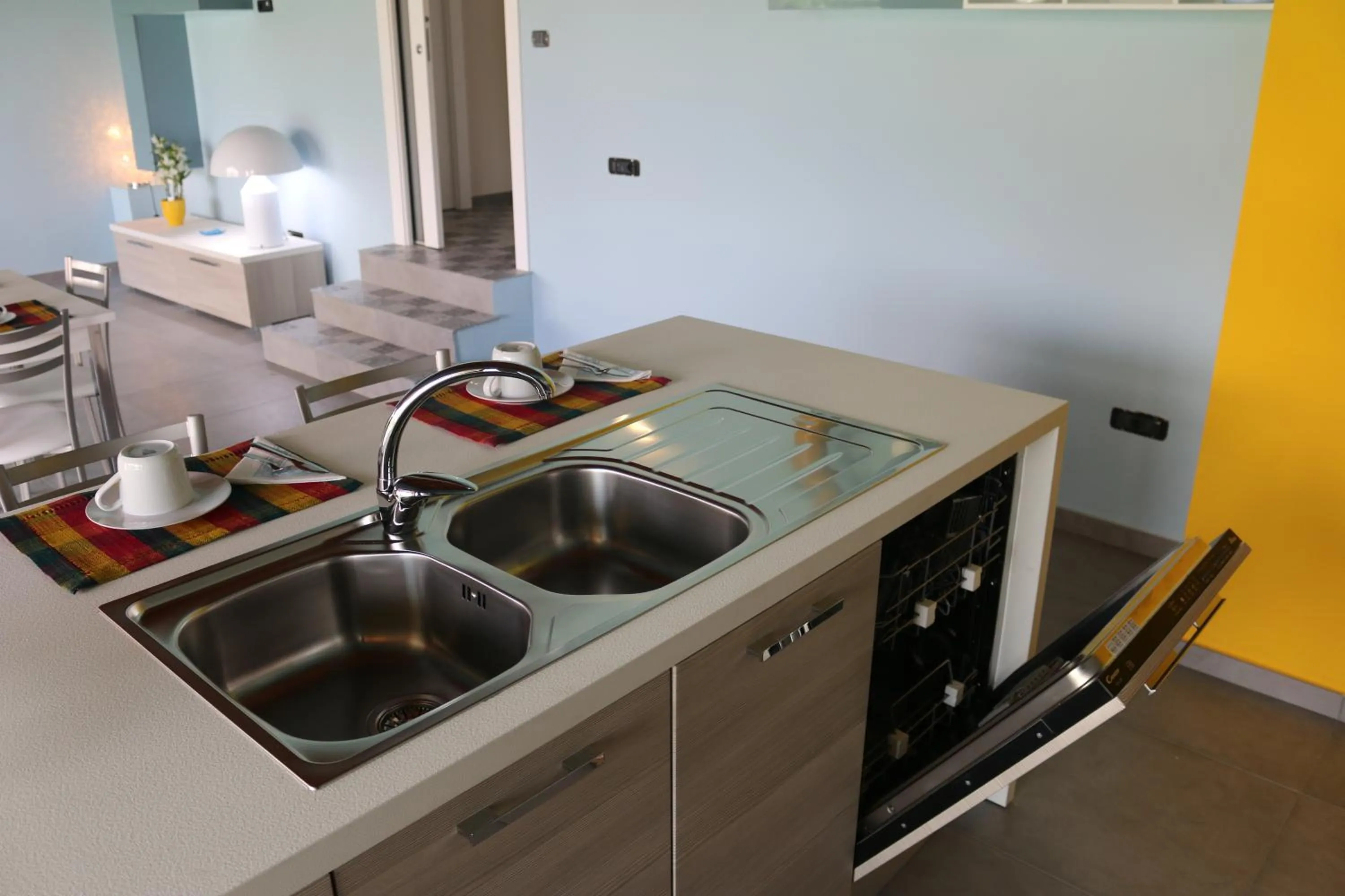 Communal kitchen in B&B A CASA DI ZIA LUISA