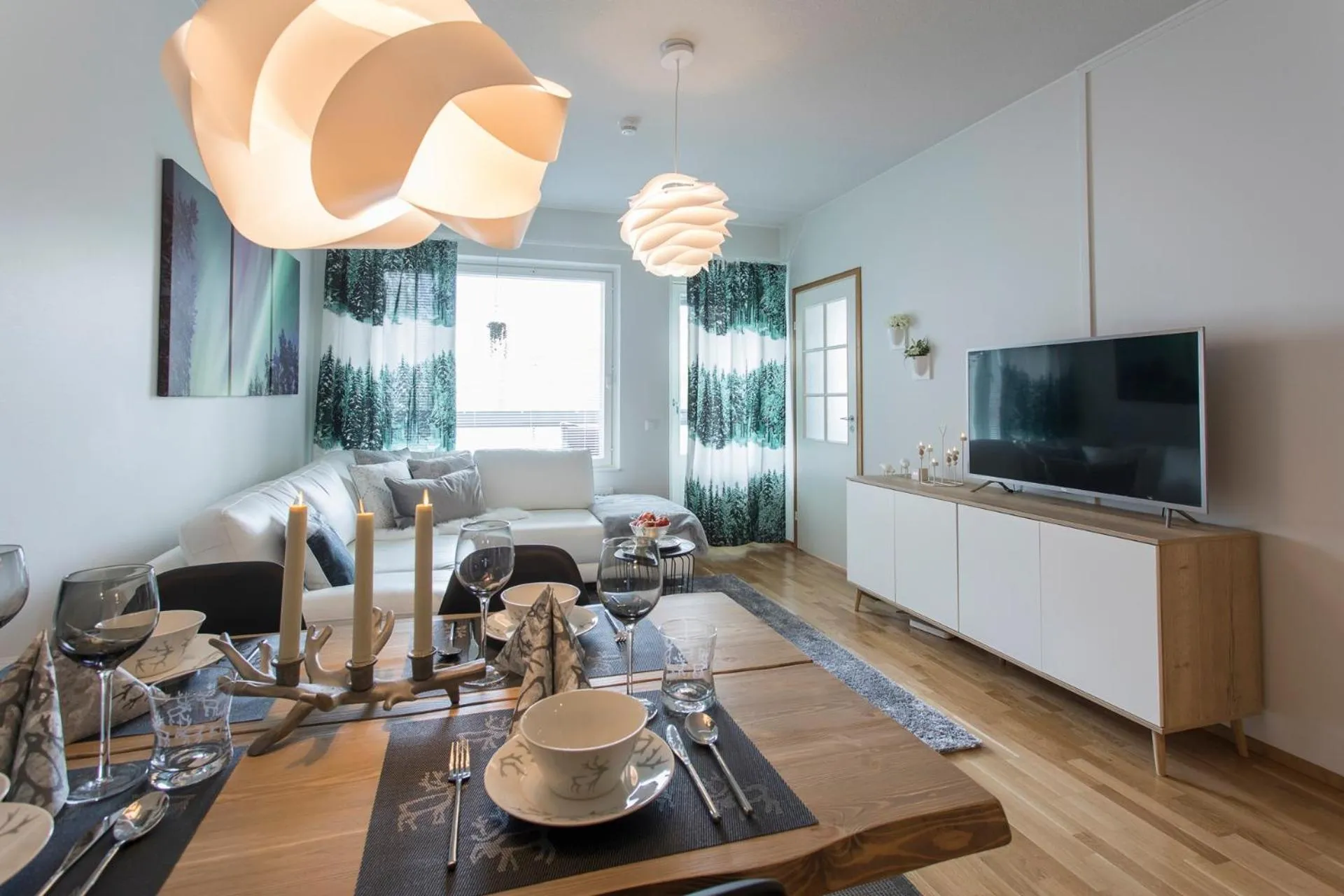 Vasko luxurious suites, Nouka