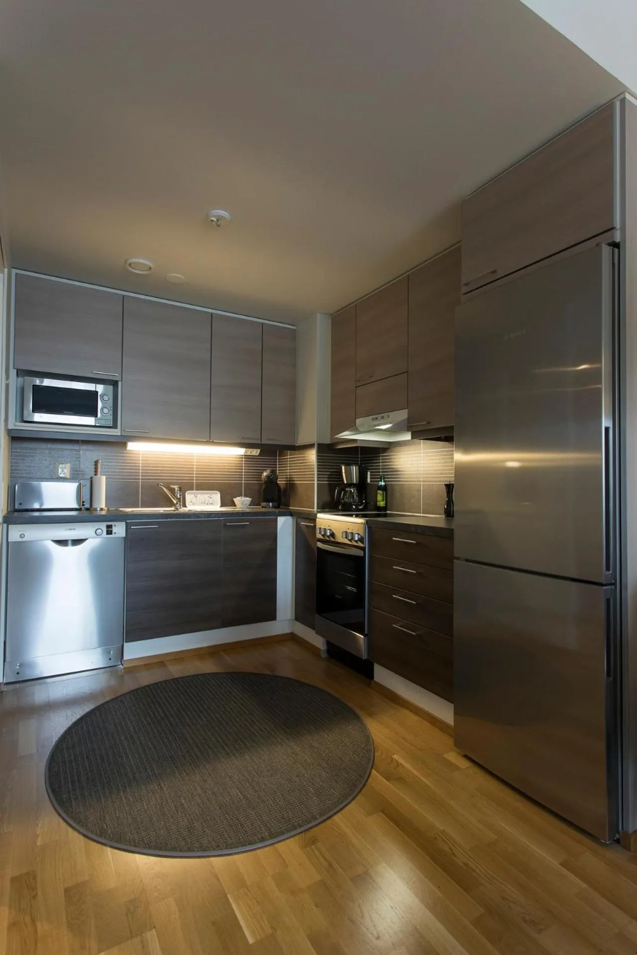 Vasko luxurious suites, Nouka