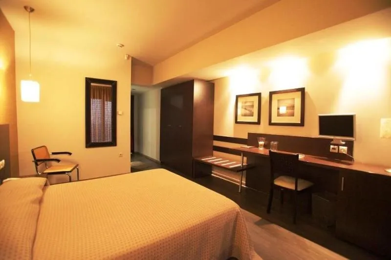 Bed in Aliakmon Hotel